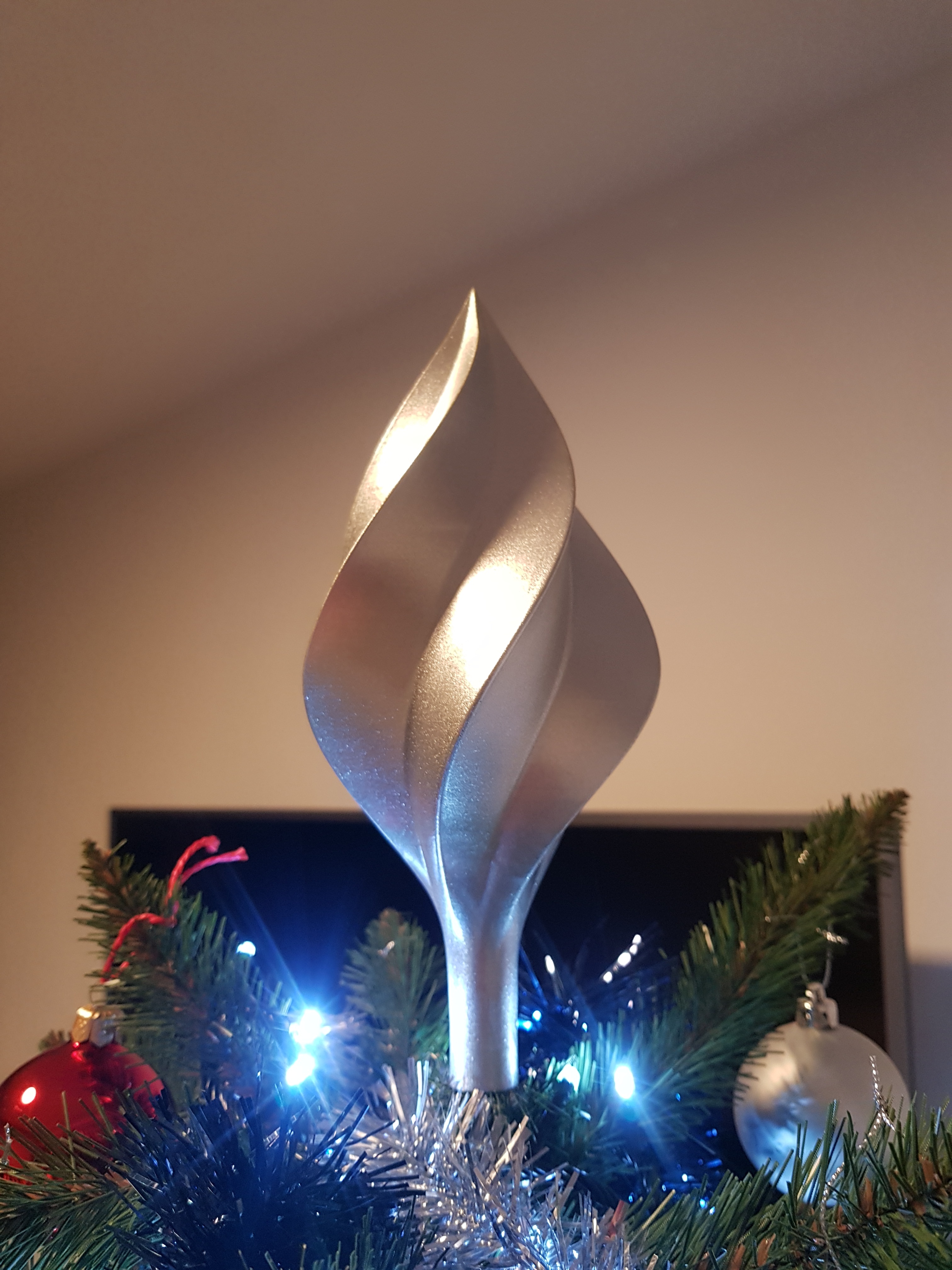 Spiralize christmas tree topper