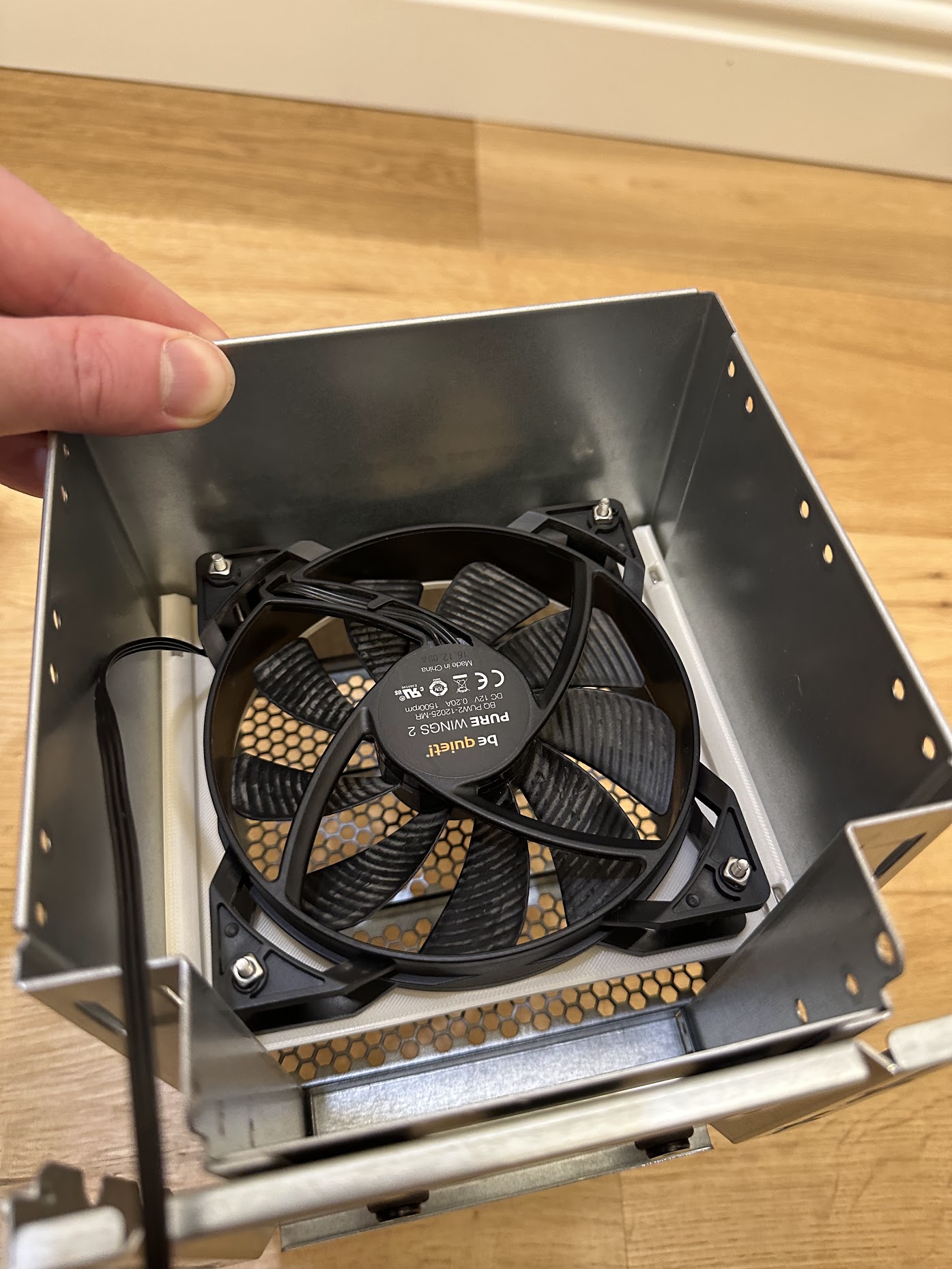 Chenbro RM42300-F2 server 120mm front fan adapter