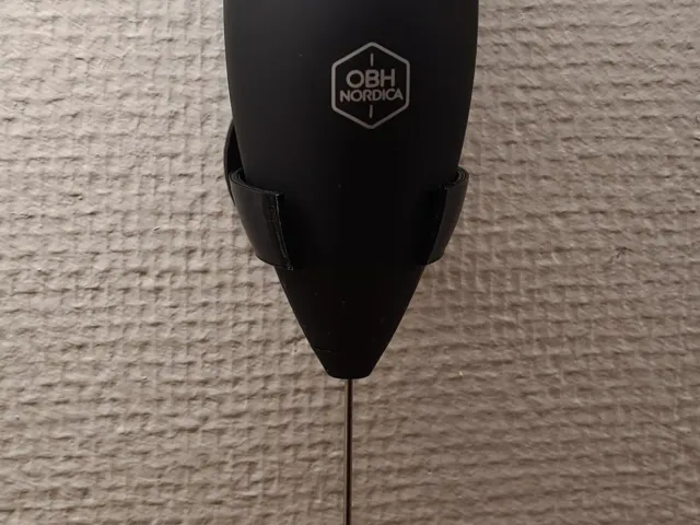 Wall hanger for milk frother