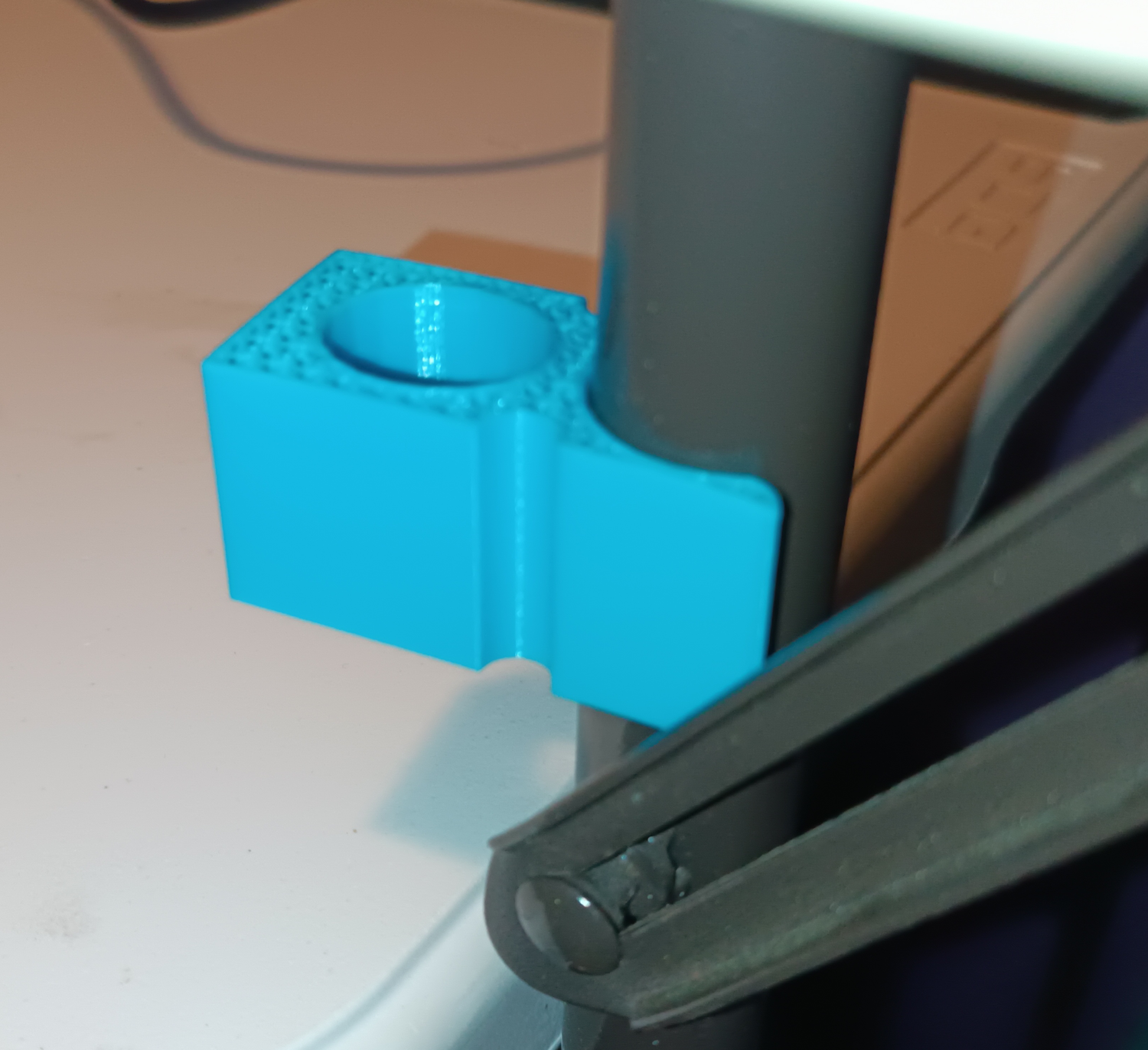 Folding Table Clip, Stabilizer, Reduce wobble