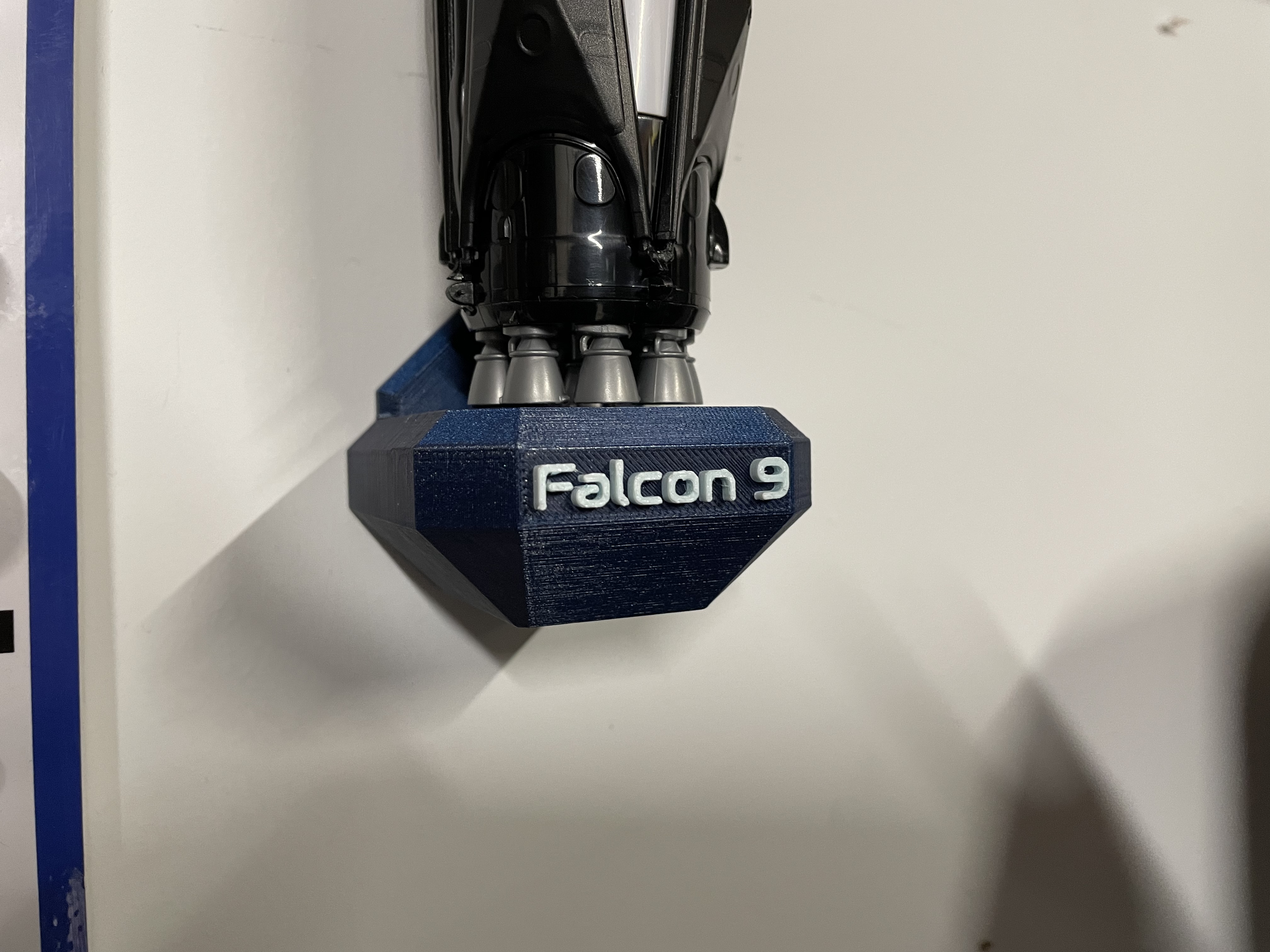 Estes SpaceX Falcon 9 Display Mini-Shelf