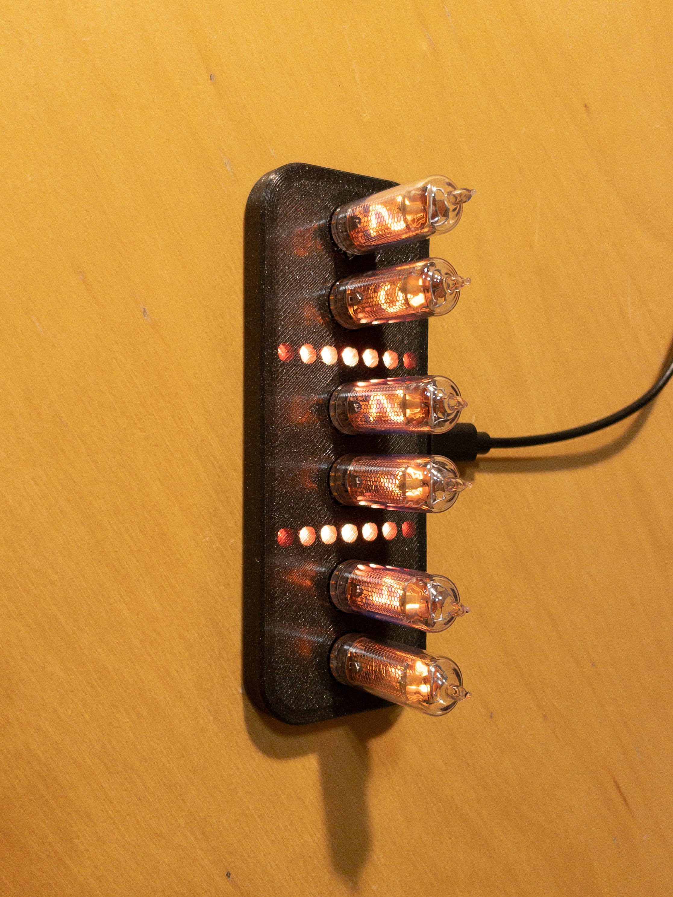 Miniatura 2 do modelo 3D NICK2 IN-16 nixie clock