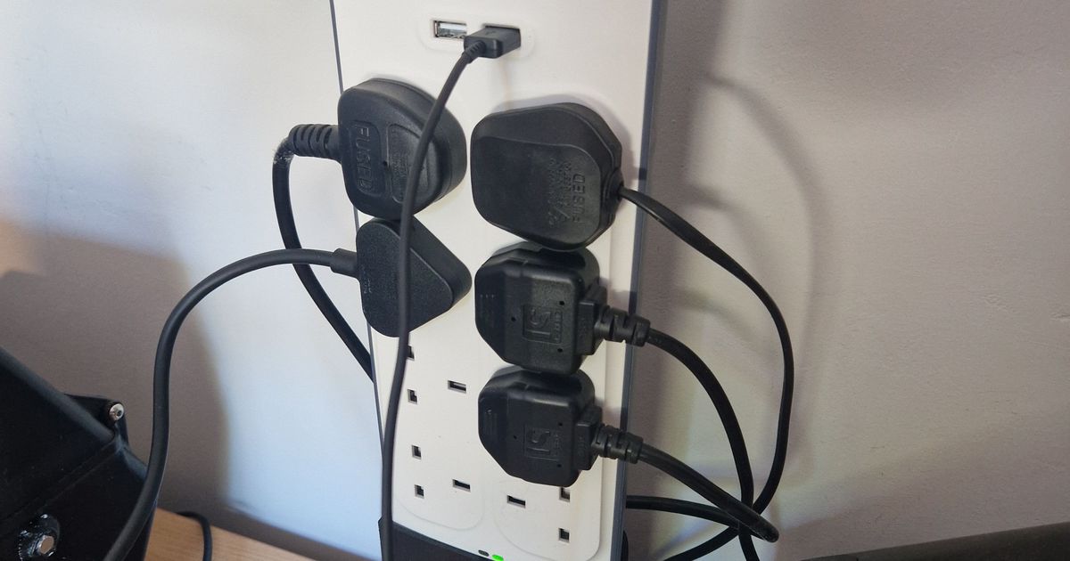 Belkin extension cord desk mount by Argo Download free STL model