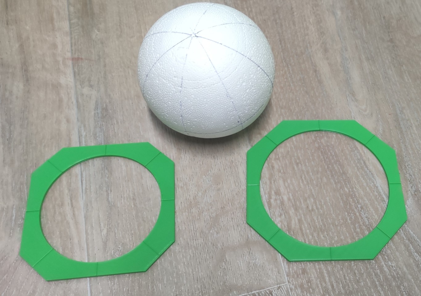 Miniatura 2 do modelo 3D Template for dividing the ball for patchwork
