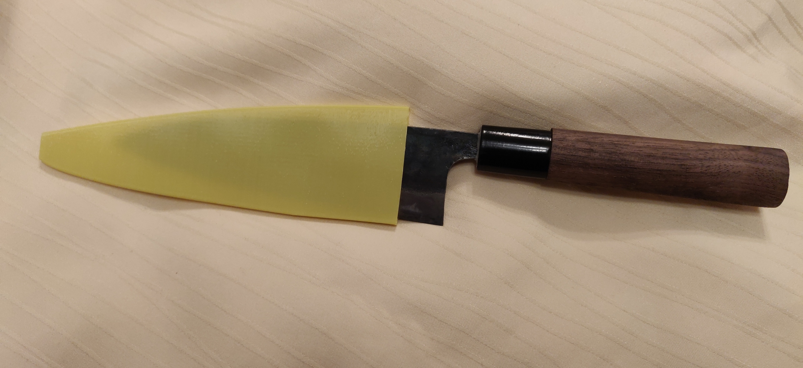Knife scabbard / sheath / saya