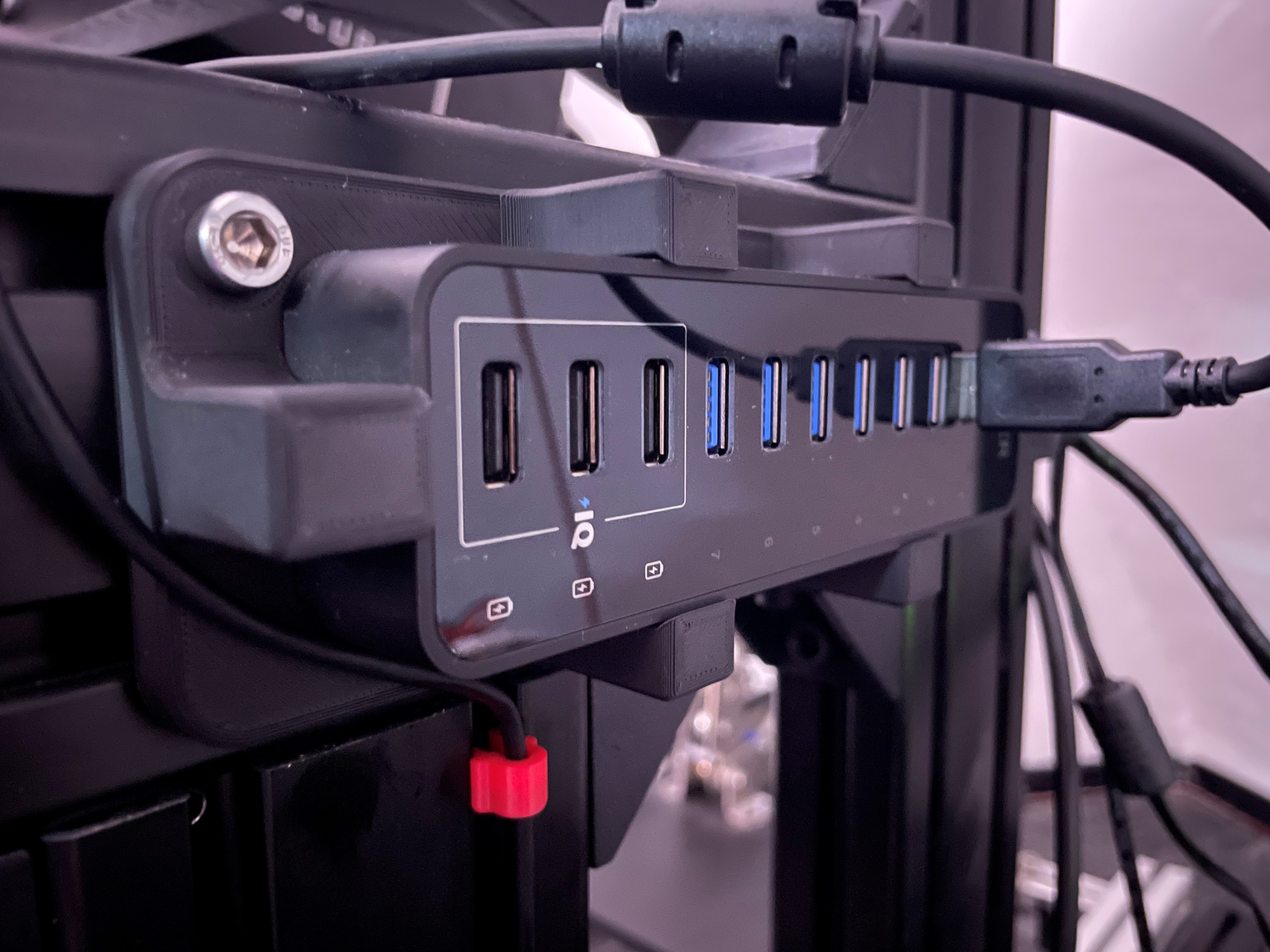 Anker 7+3 port USB Hub Mount - 4080 profile
