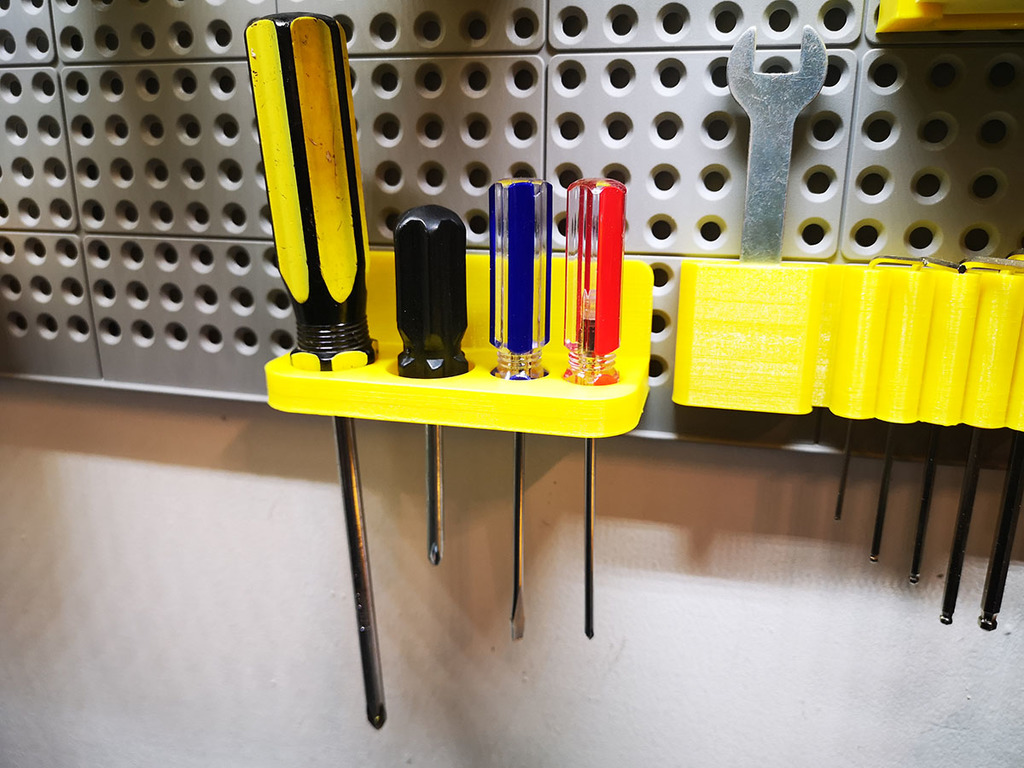 2+2 Screwdrivers holder for Keter Pegboard by ciubecca Download free