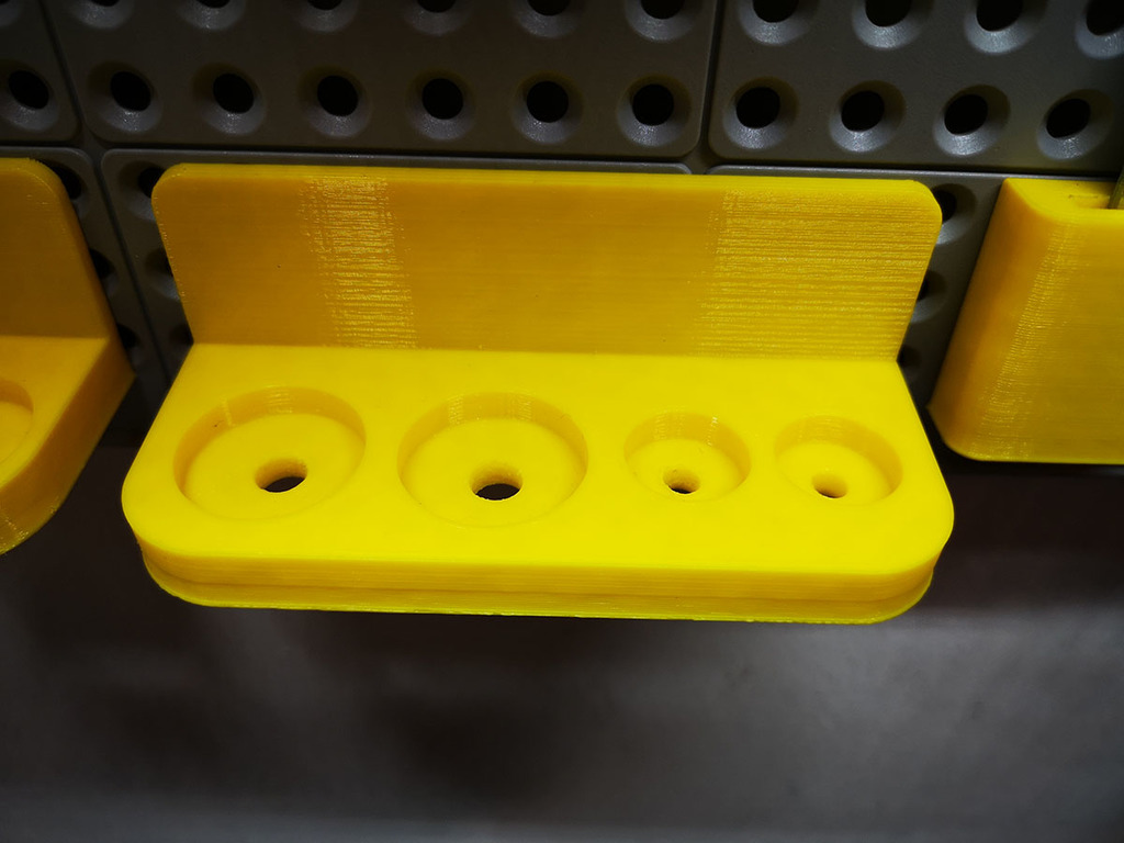 2+2 Screwdrivers holder for Keter Pegboard