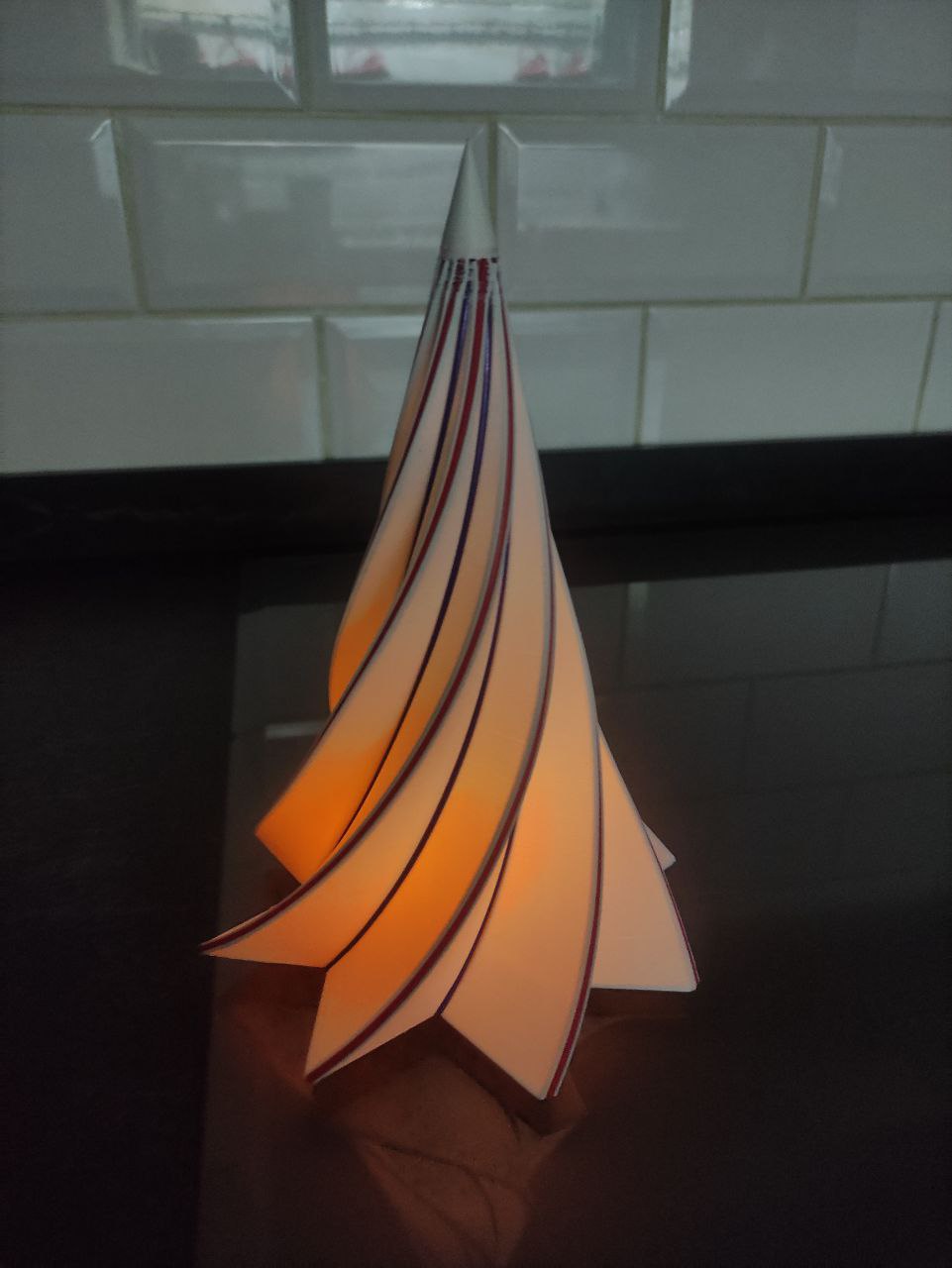 Christmas decoration with filament up to 16 colors (vase mode)