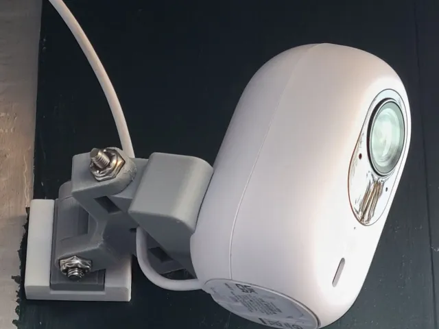 Ubiquiti Unifi G4 Instant Articulating Camera Mount