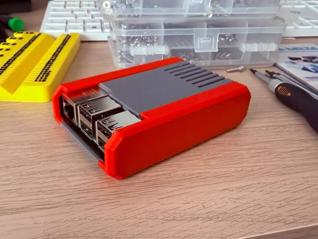 Raspberry Pi Slim Box