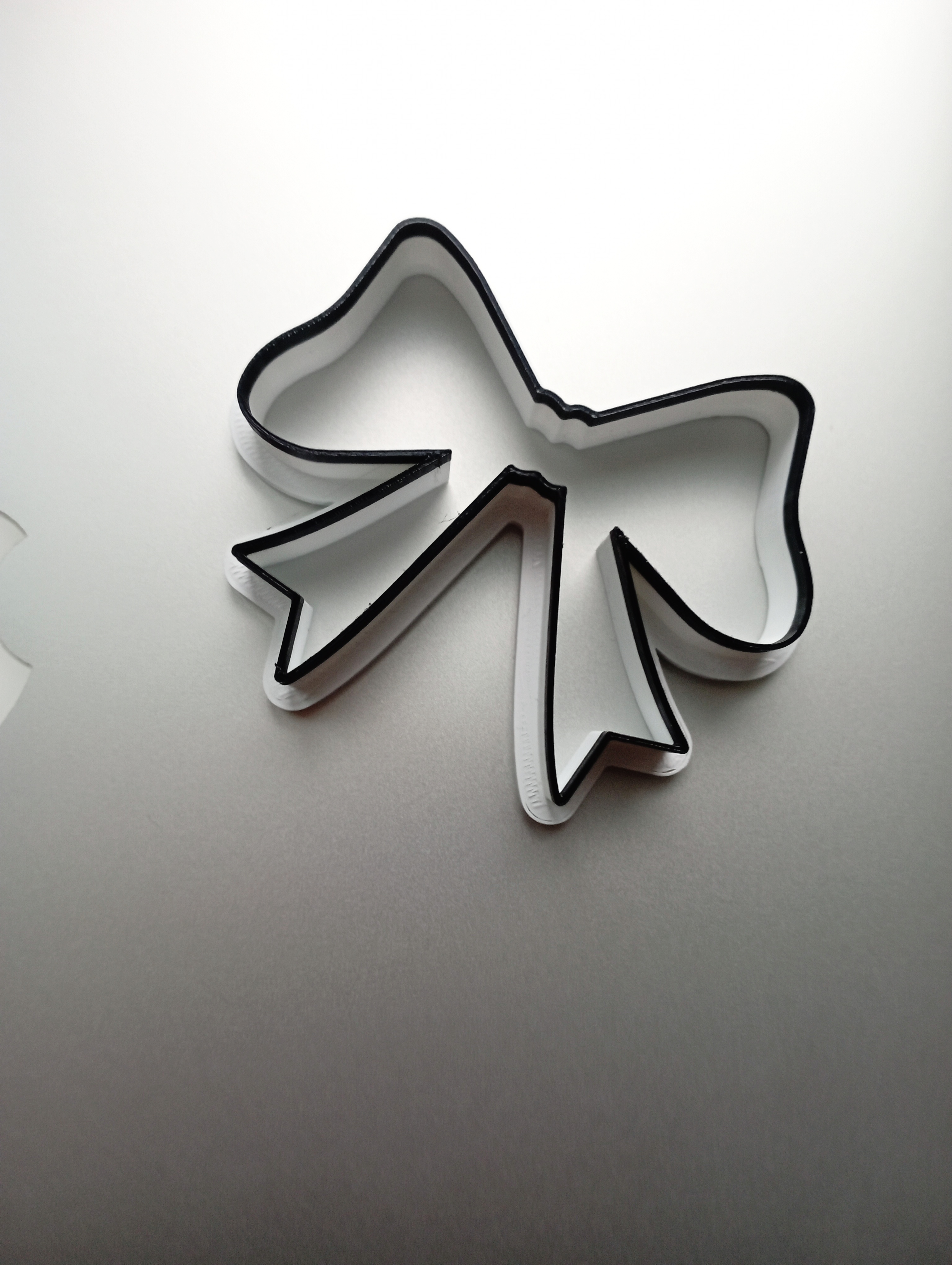 Bow cookie cutter