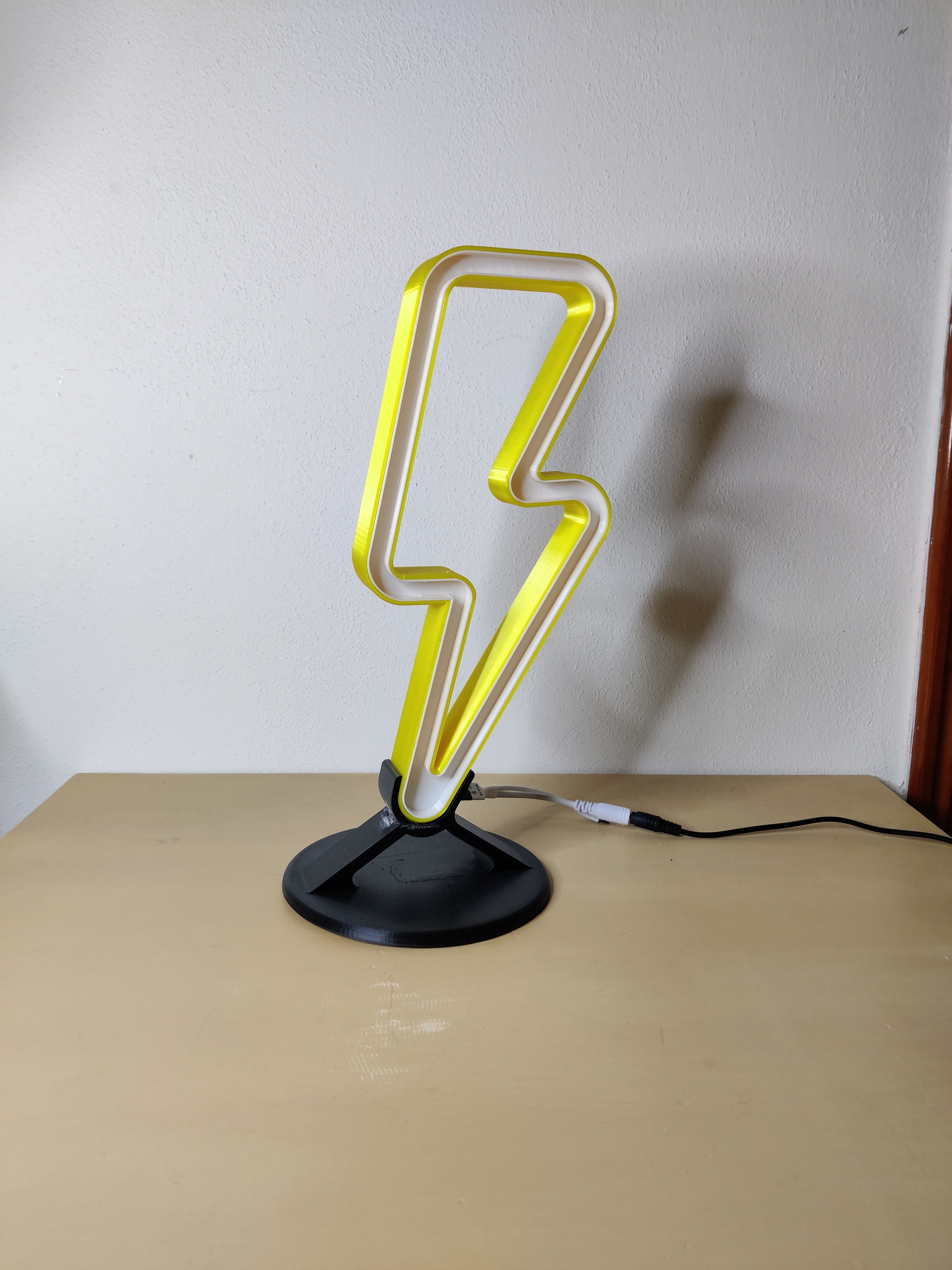 Miniatura 3 do modelo 3D Lightning Bolt LED Lamp