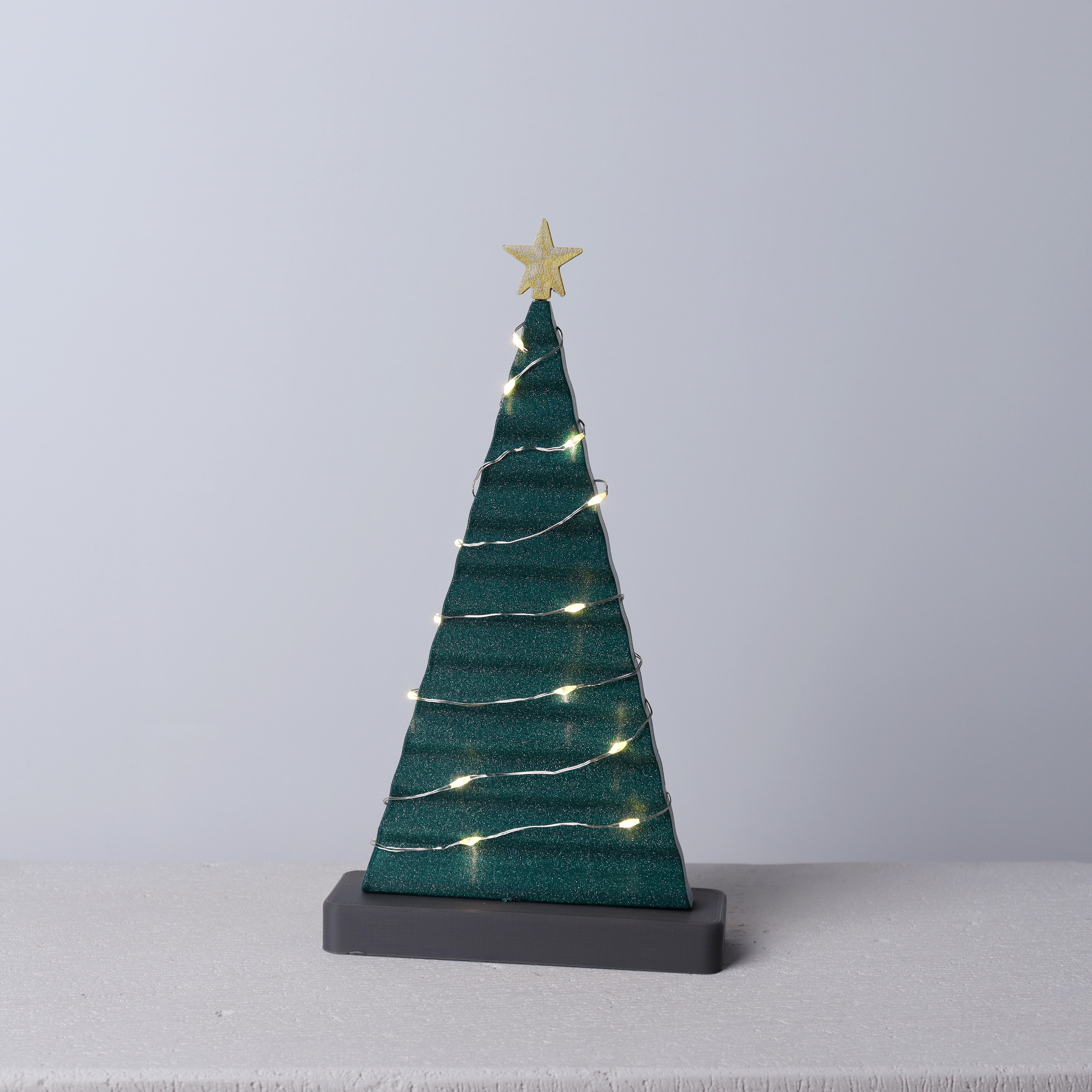 Wavy Christmas Tree | Christmas Decor