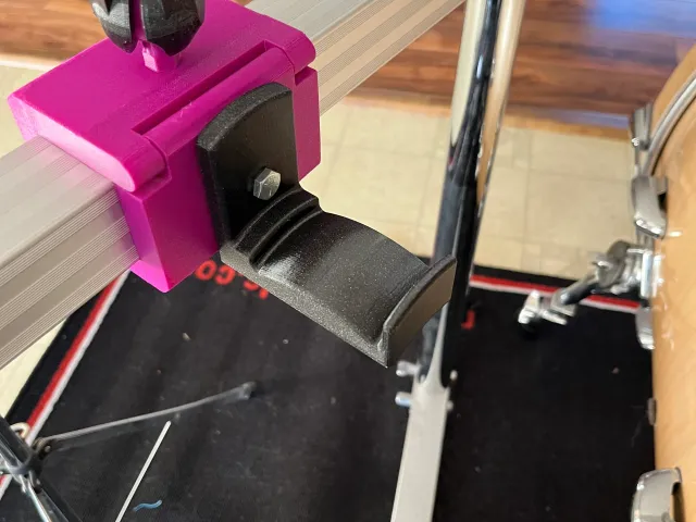 Headphone Hanger for Wide Headphone Bands