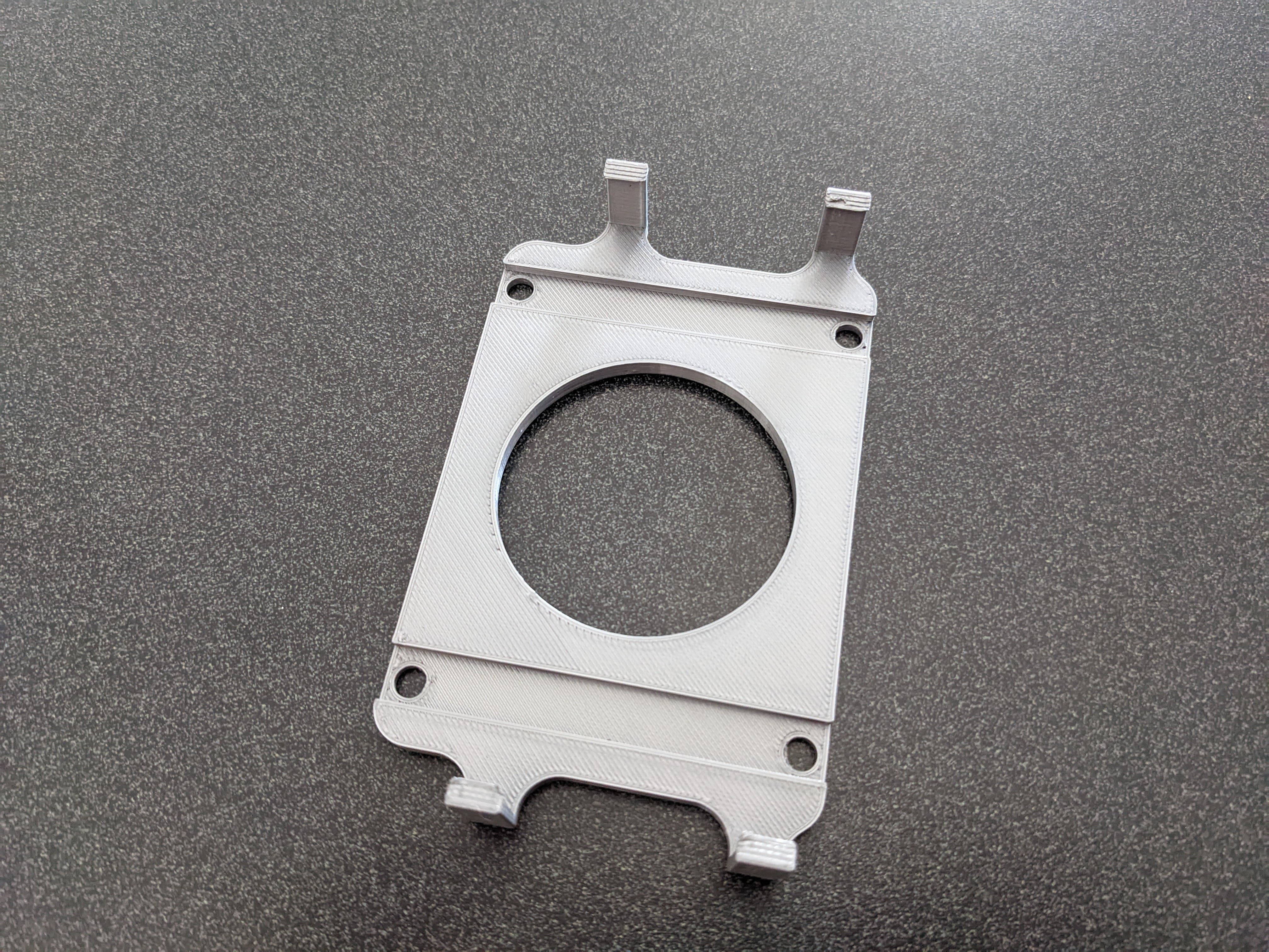 Commander Core Bracket