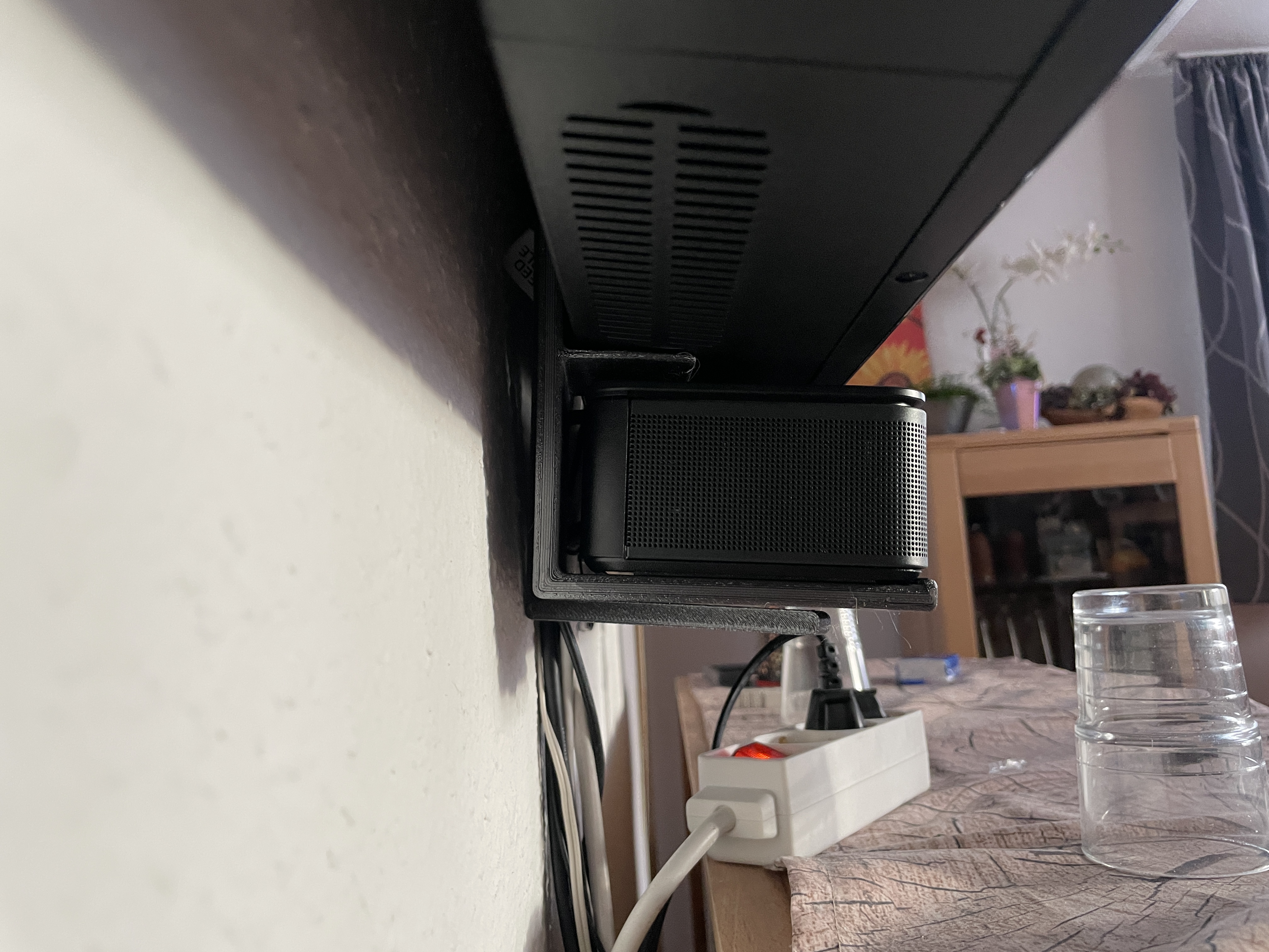 Bose Solo Soundbar Series II mount for CHIQ TV