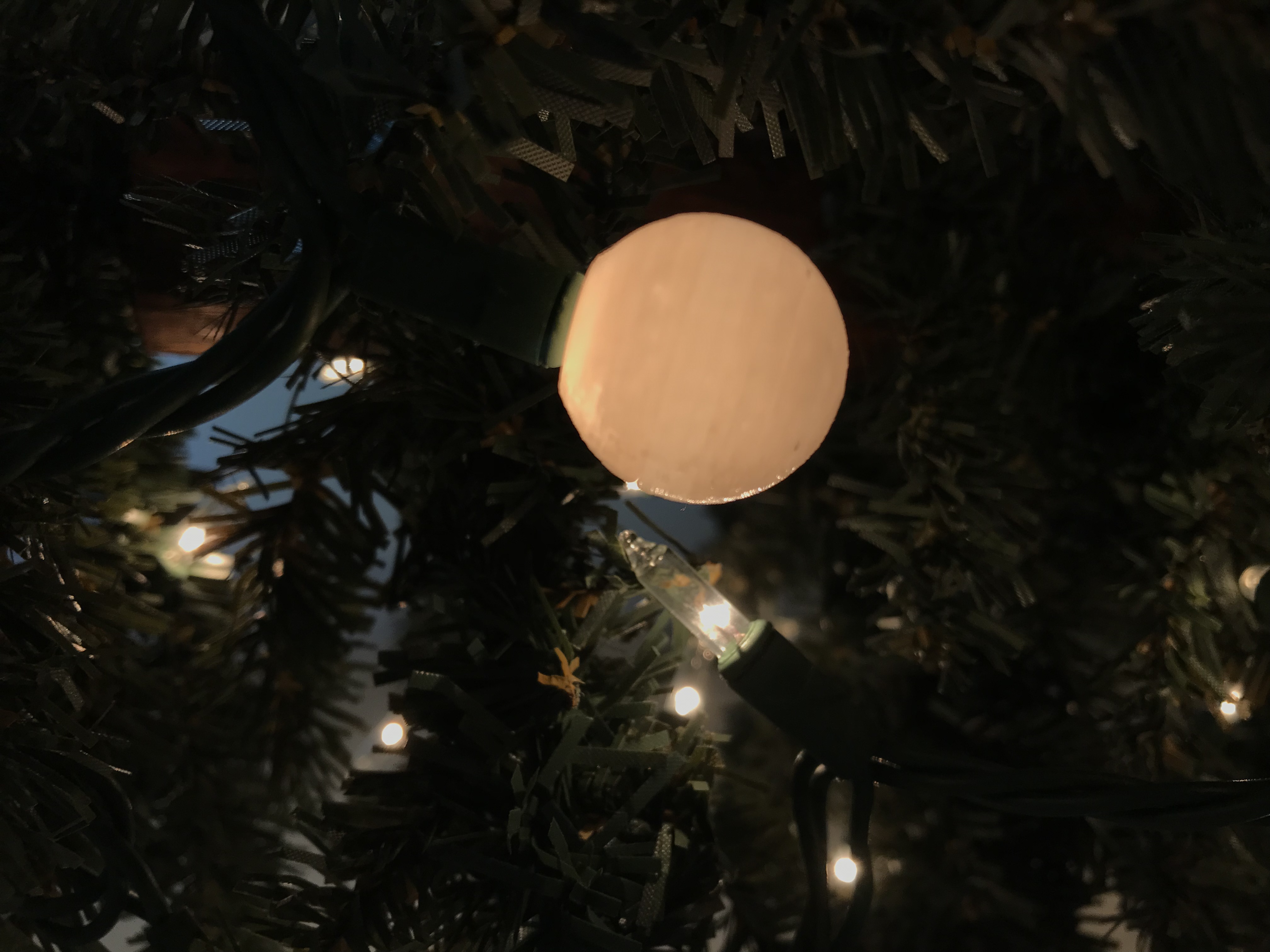 Christmas tree light bulb diffuser