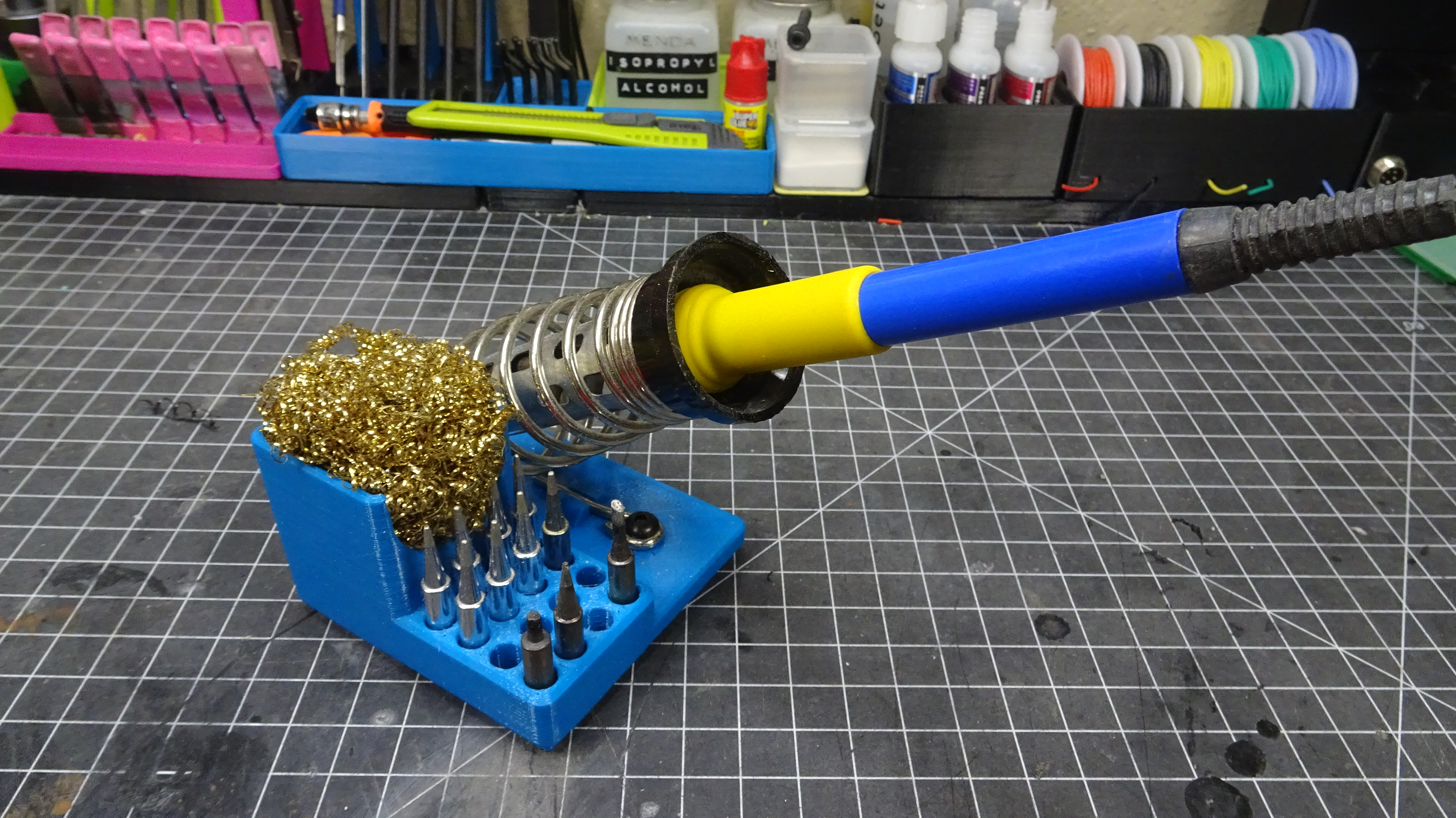 Gridfinity Spring Soldering iron Stand W/ Tips
