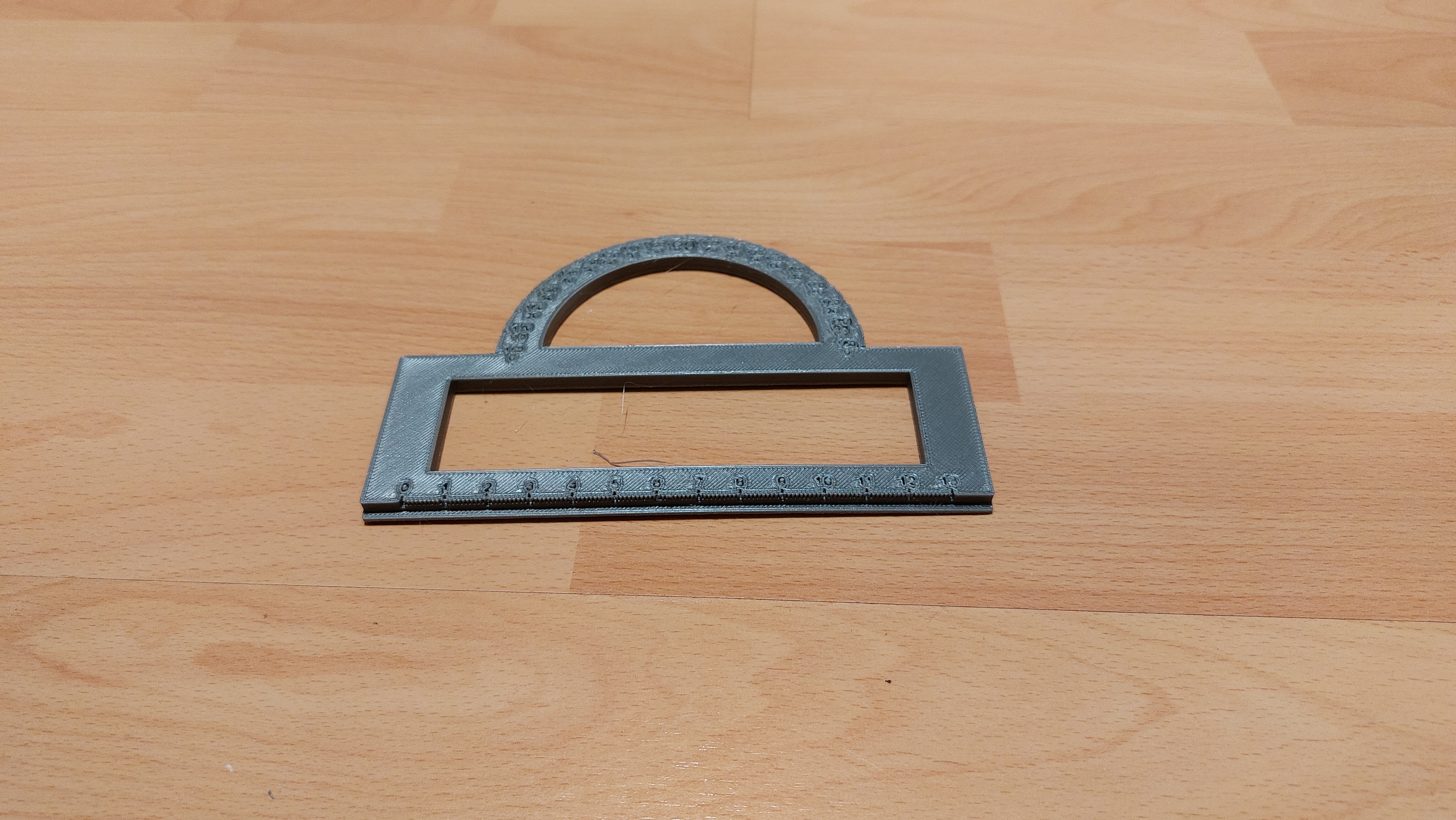 Simple ruler with a protractor