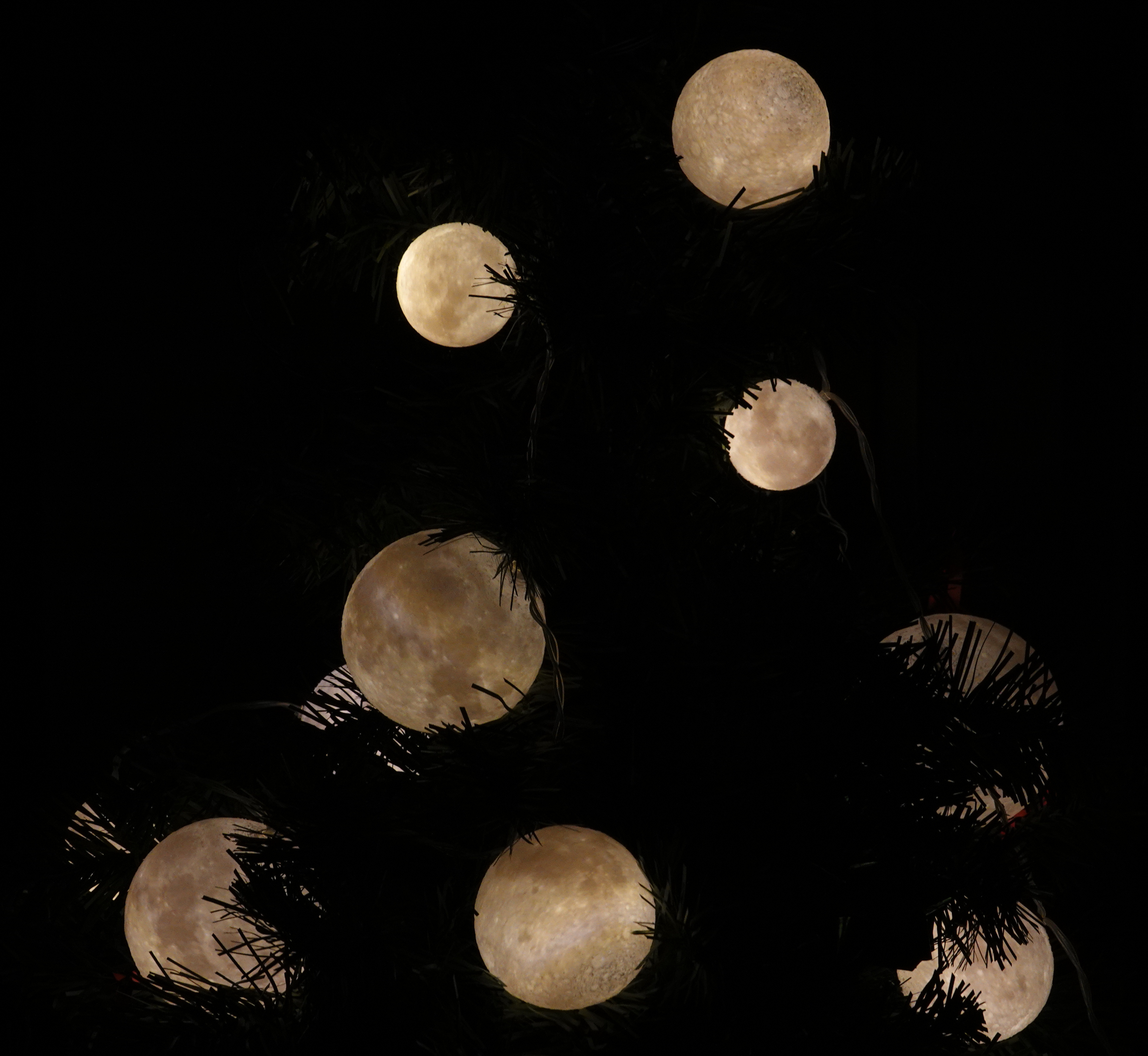 Moon lithophane Christmas tree bauble lights