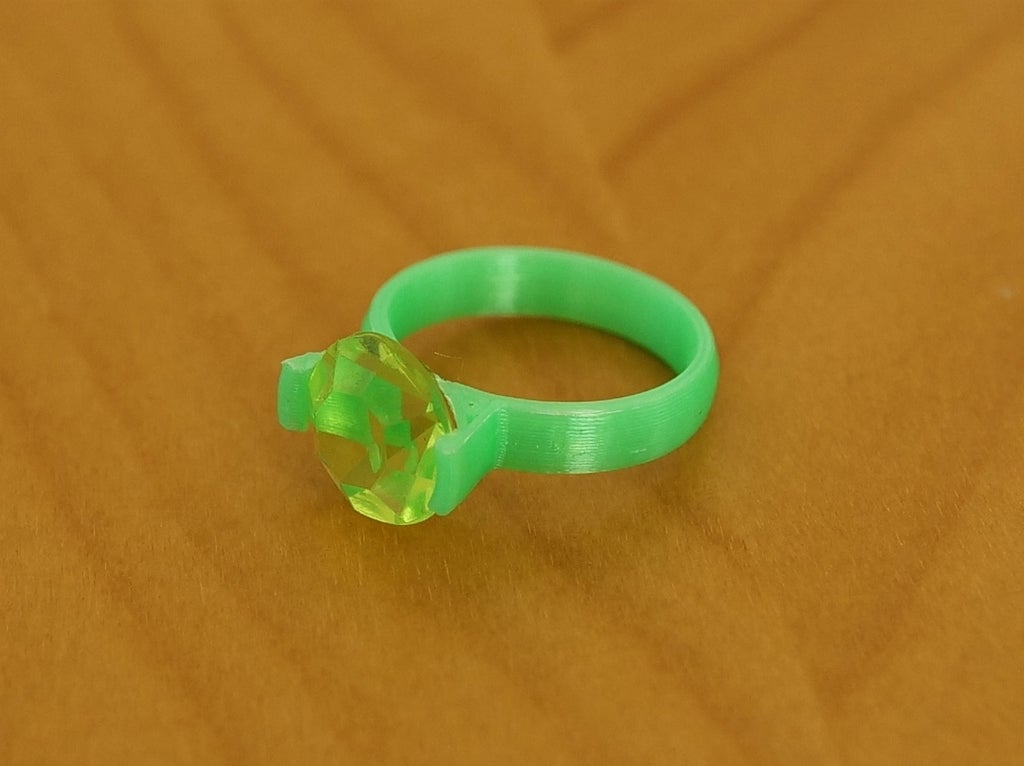 Miniatura 2 do modelo 3D Customizable toy ring