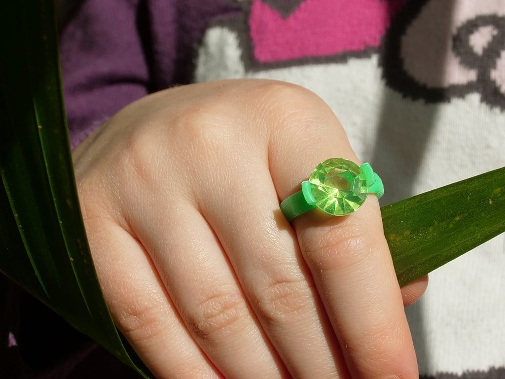Miniatura 3 do modelo 3D Customizable toy ring