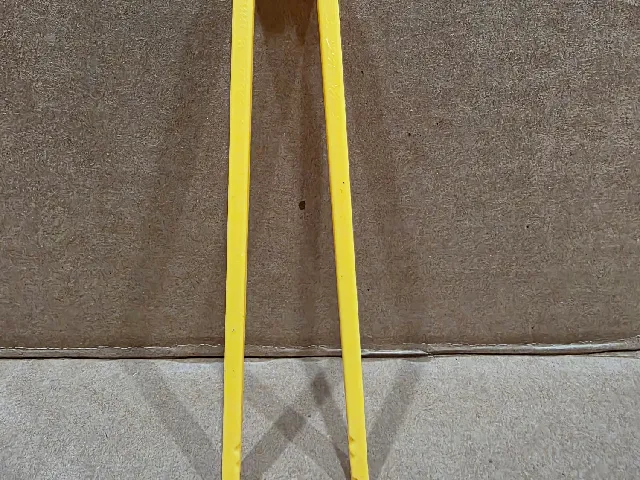 Chop sticks