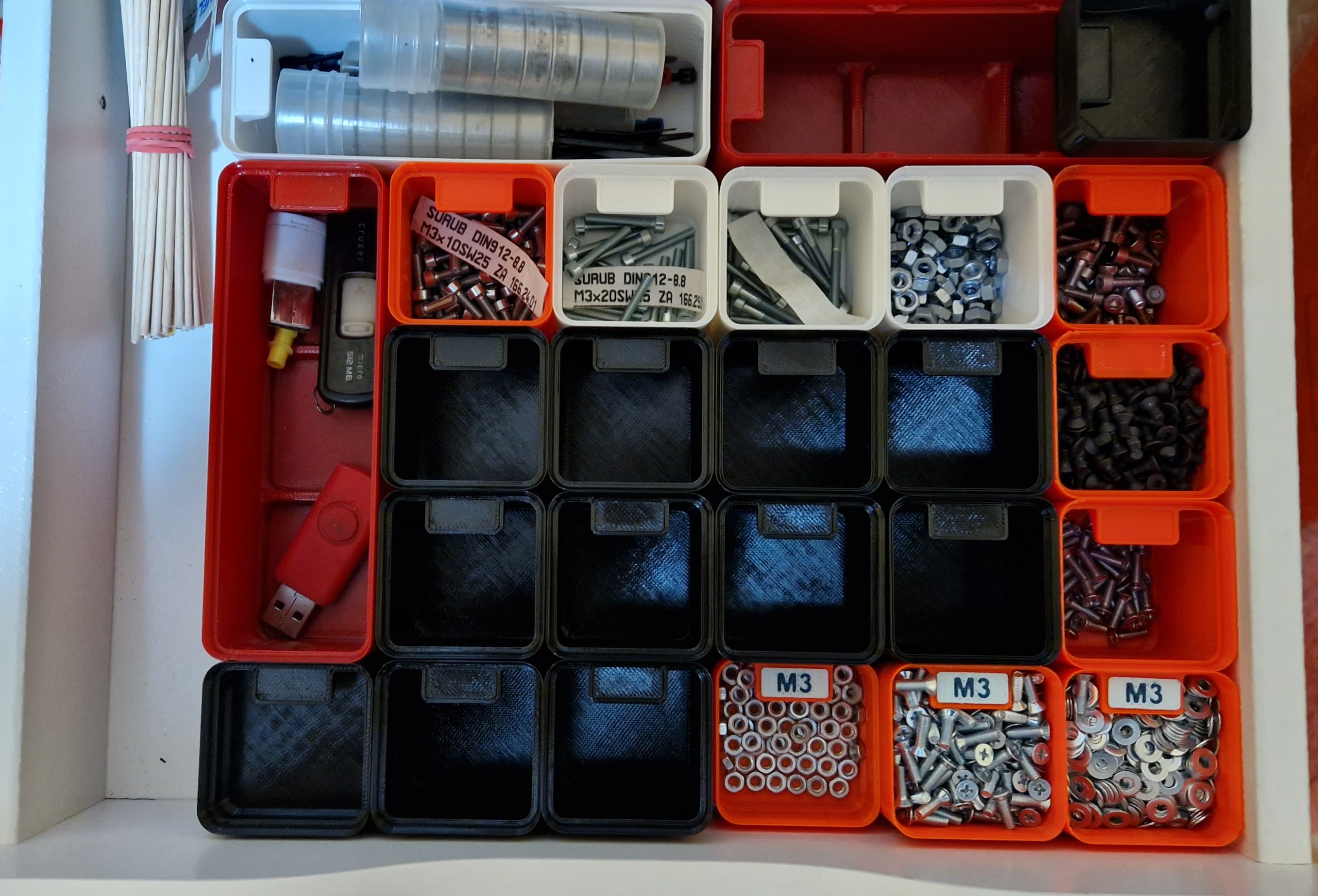 Miniatura 9 do modelo 3D Modular/Stackable Organizer Box - IKEA Alex