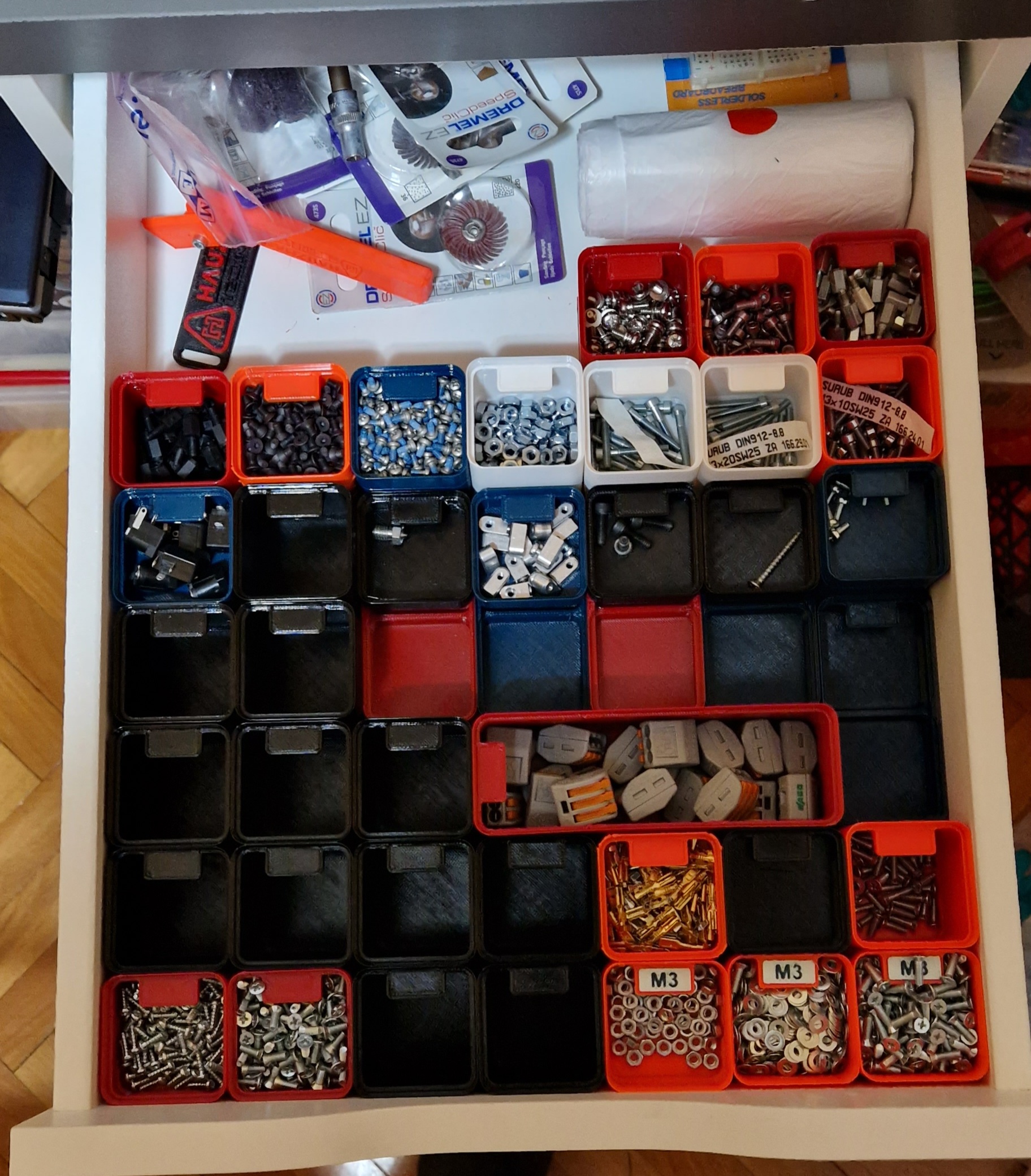 Miniatura 11 do modelo 3D Modular/Stackable Organizer Box - IKEA Alex