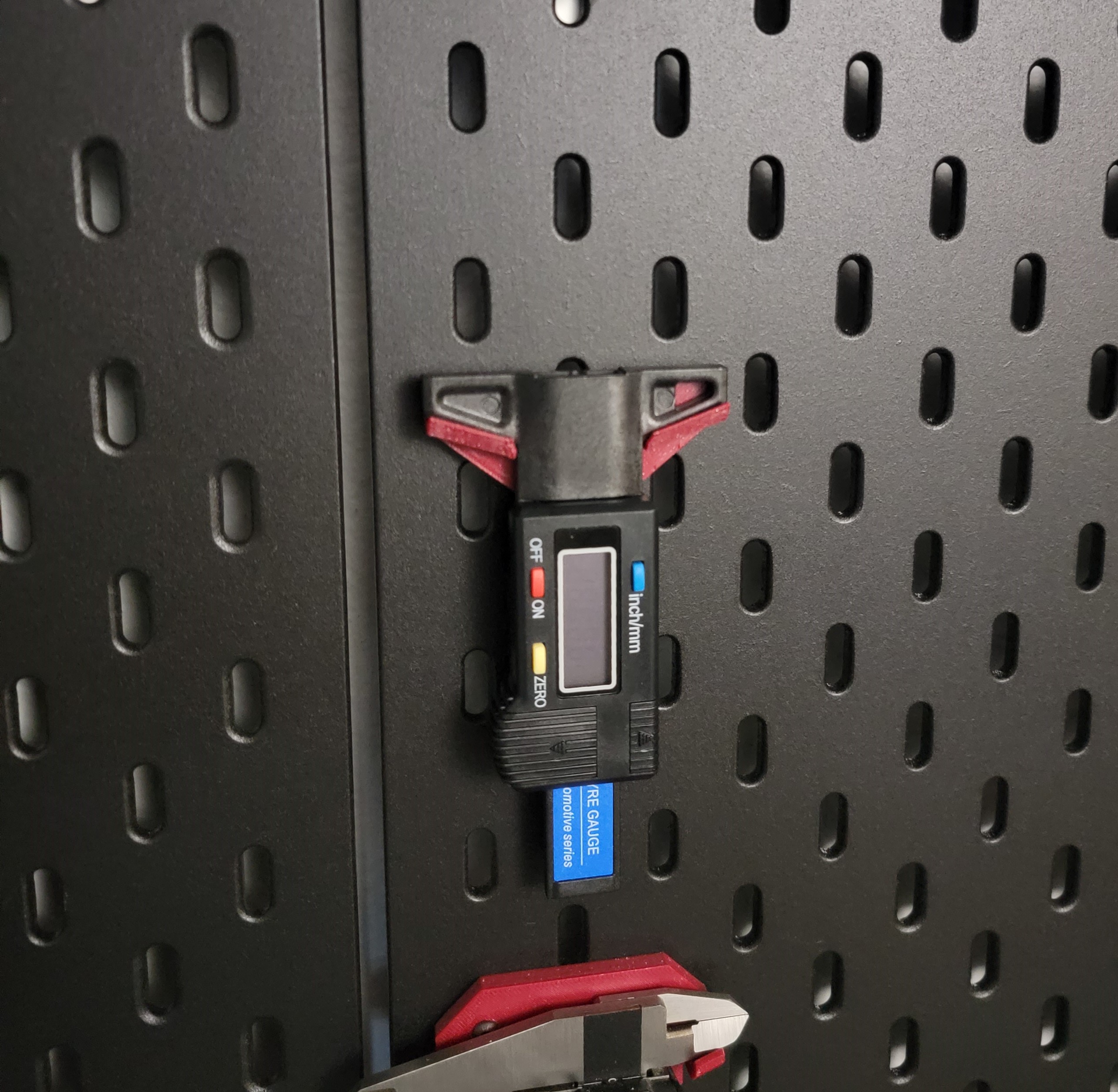 Skadis Depth/Thread Gauge Mount