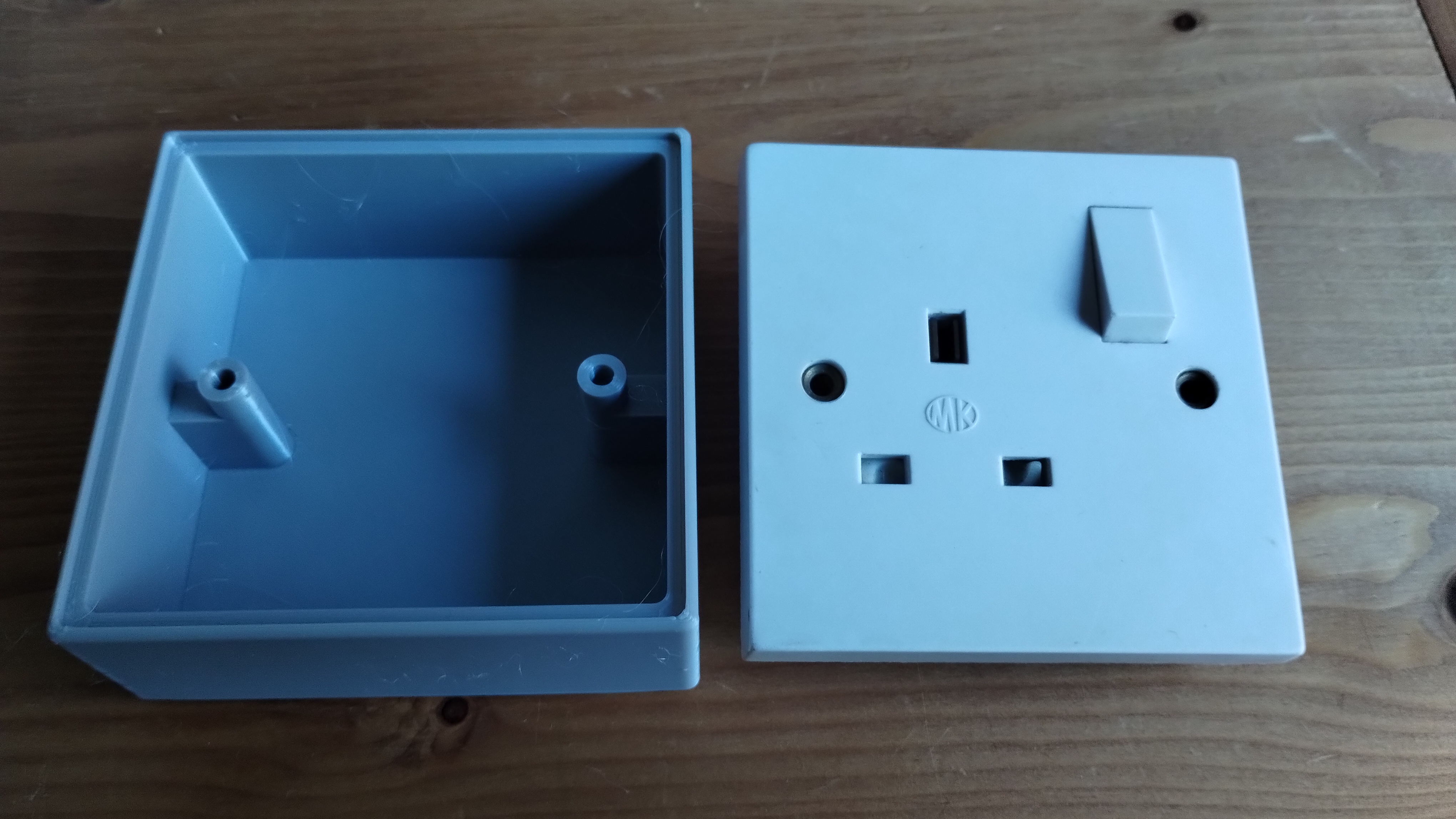UK Pattress box (back box)