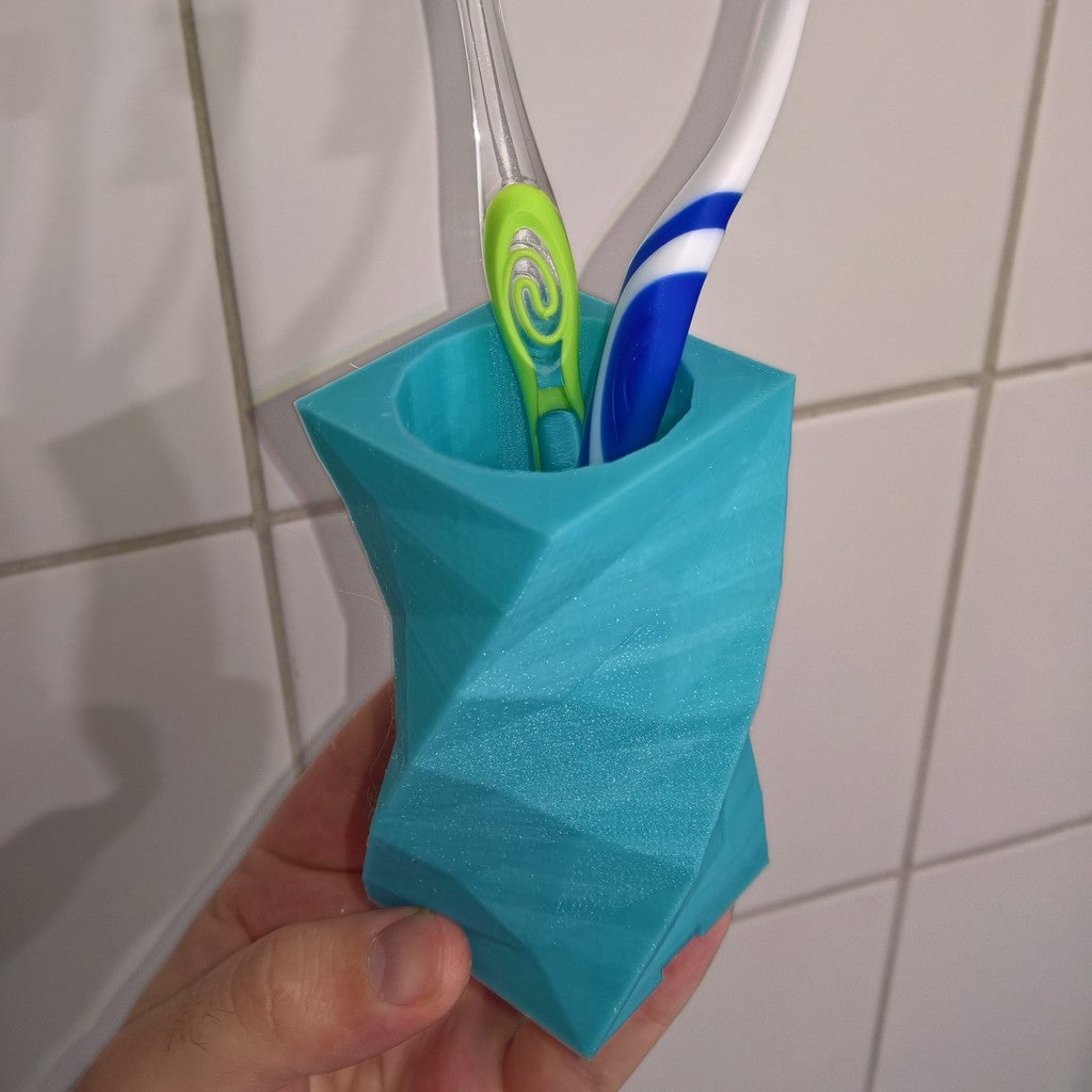 Low Poly Toothpaste holder