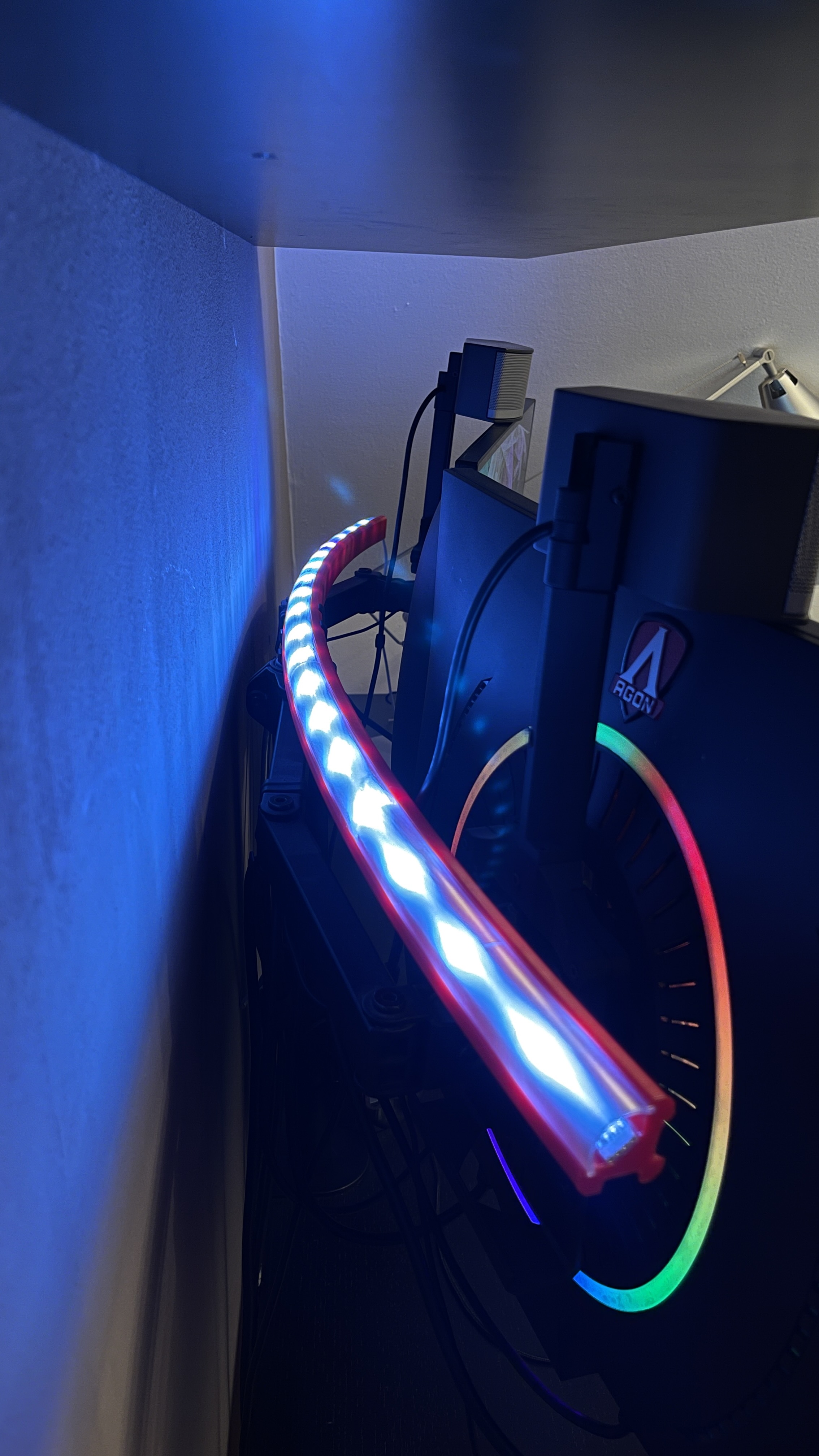 45° LED profile for Vesa desk monitor mount