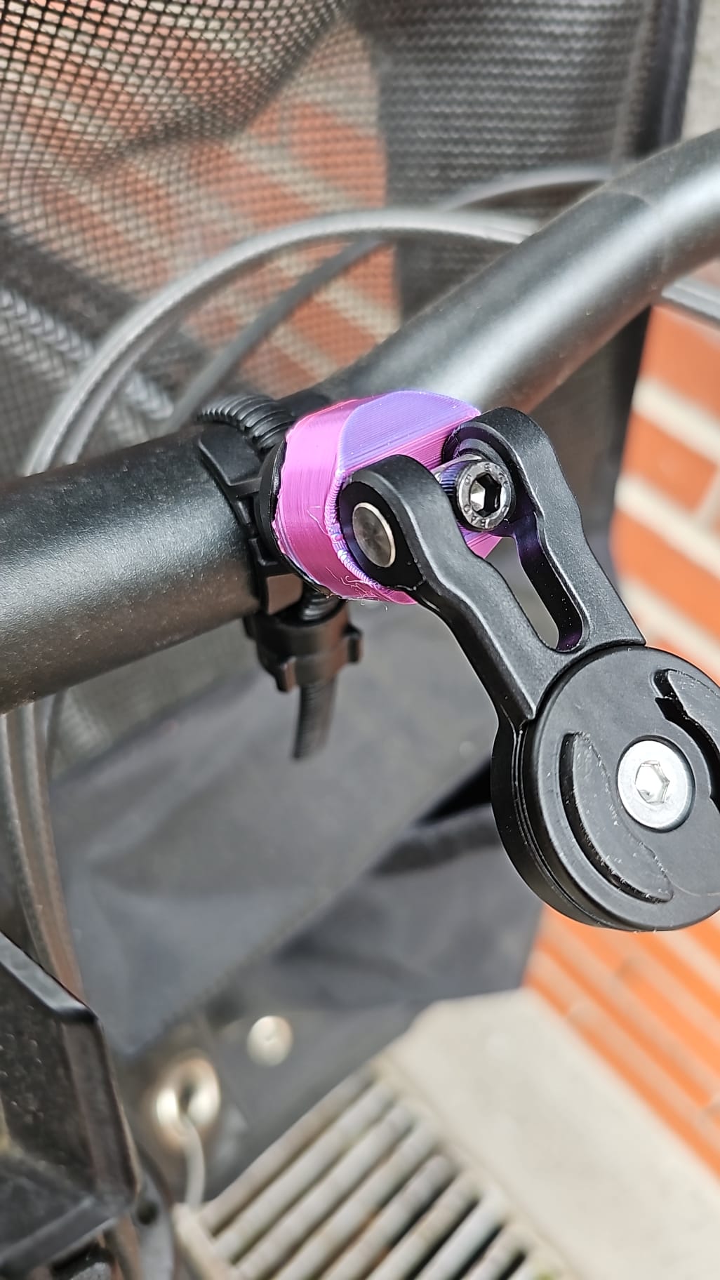 SP Connect bike mount extender