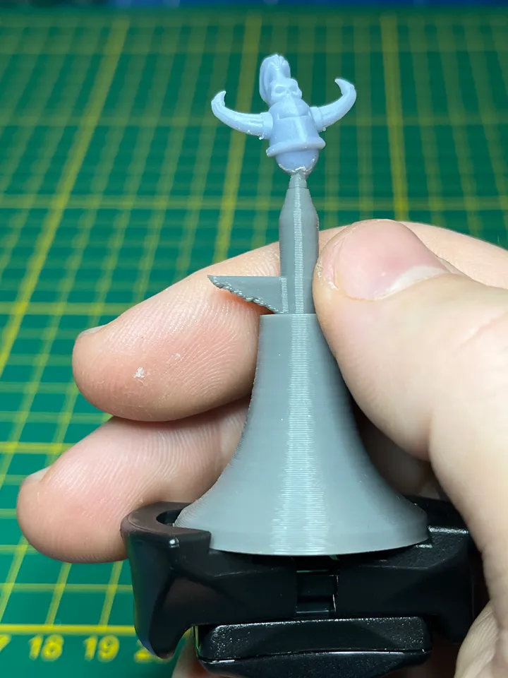 Painting Holder for Miniature Bits by Merto_Bohan, Download free STL model