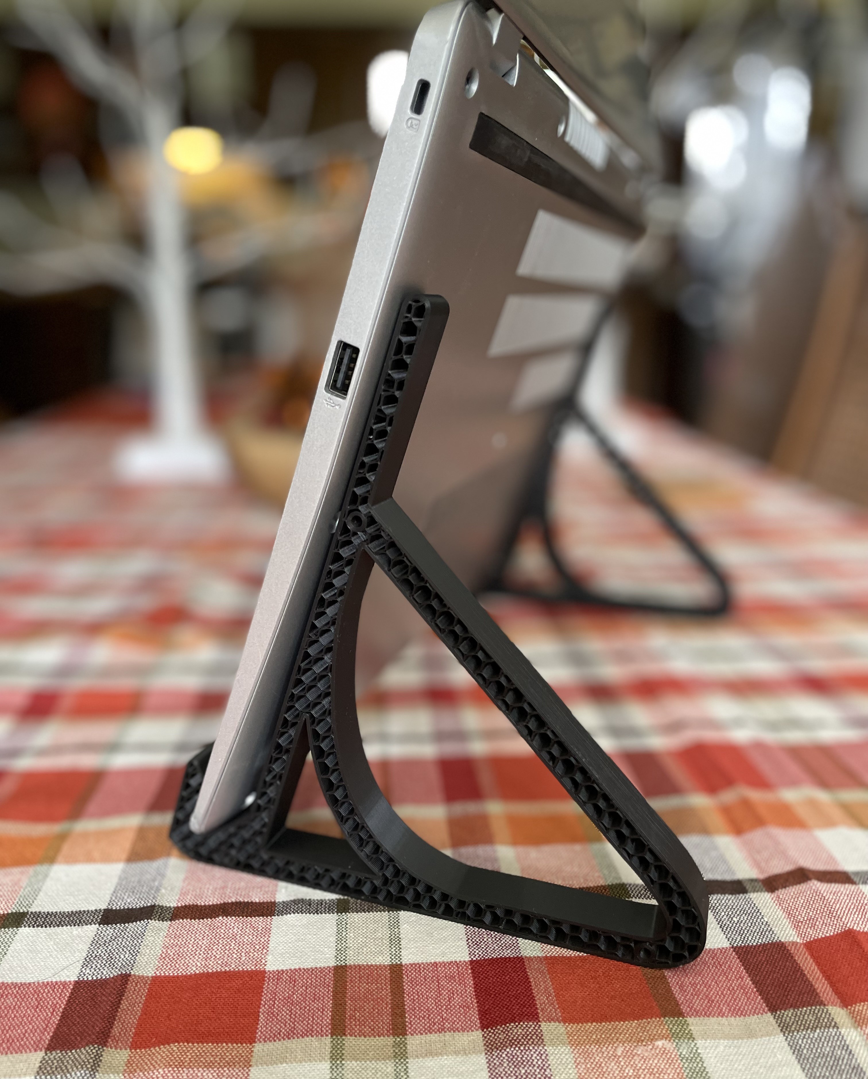 Laptop Stand / Vertical / Stiletto Stand