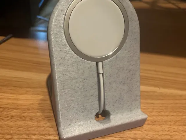 MagSafe iPhone Pro Max Stand