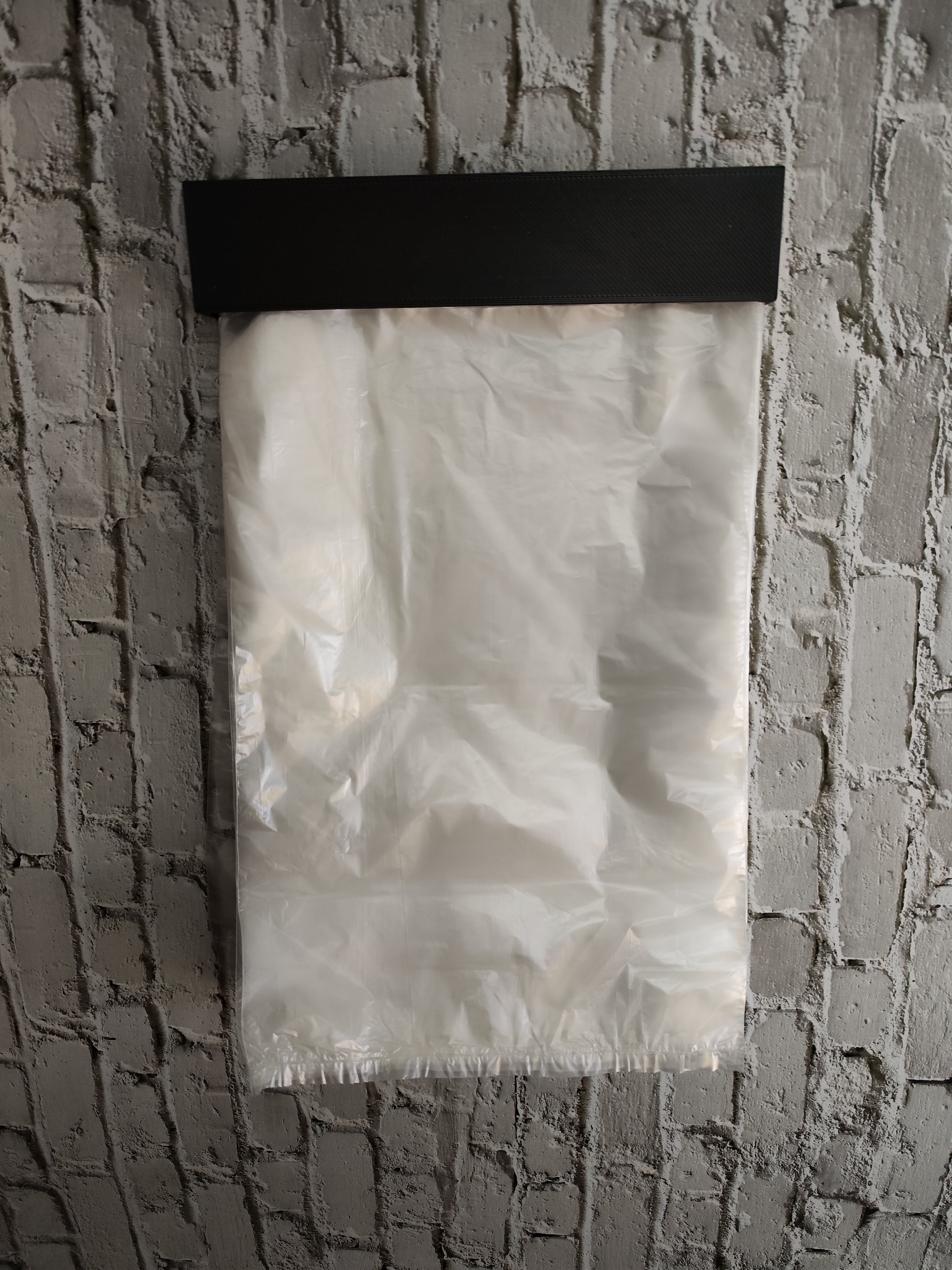 Holder for tear bags up to 200mm wide / dog excrement bag