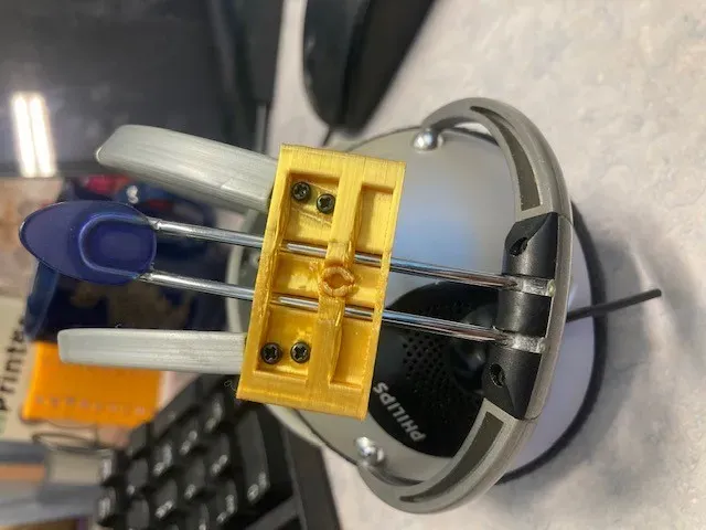 Philips HP550 Replacement Headphone Bracket.
