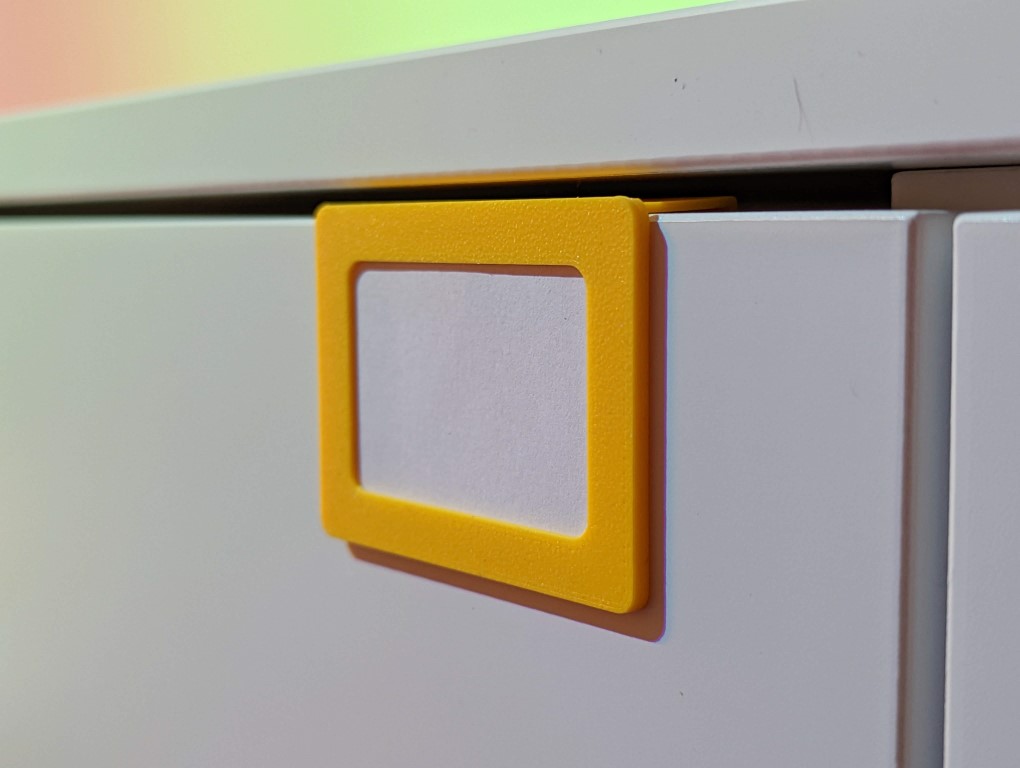 Drawer label (with Fusion360 sources)