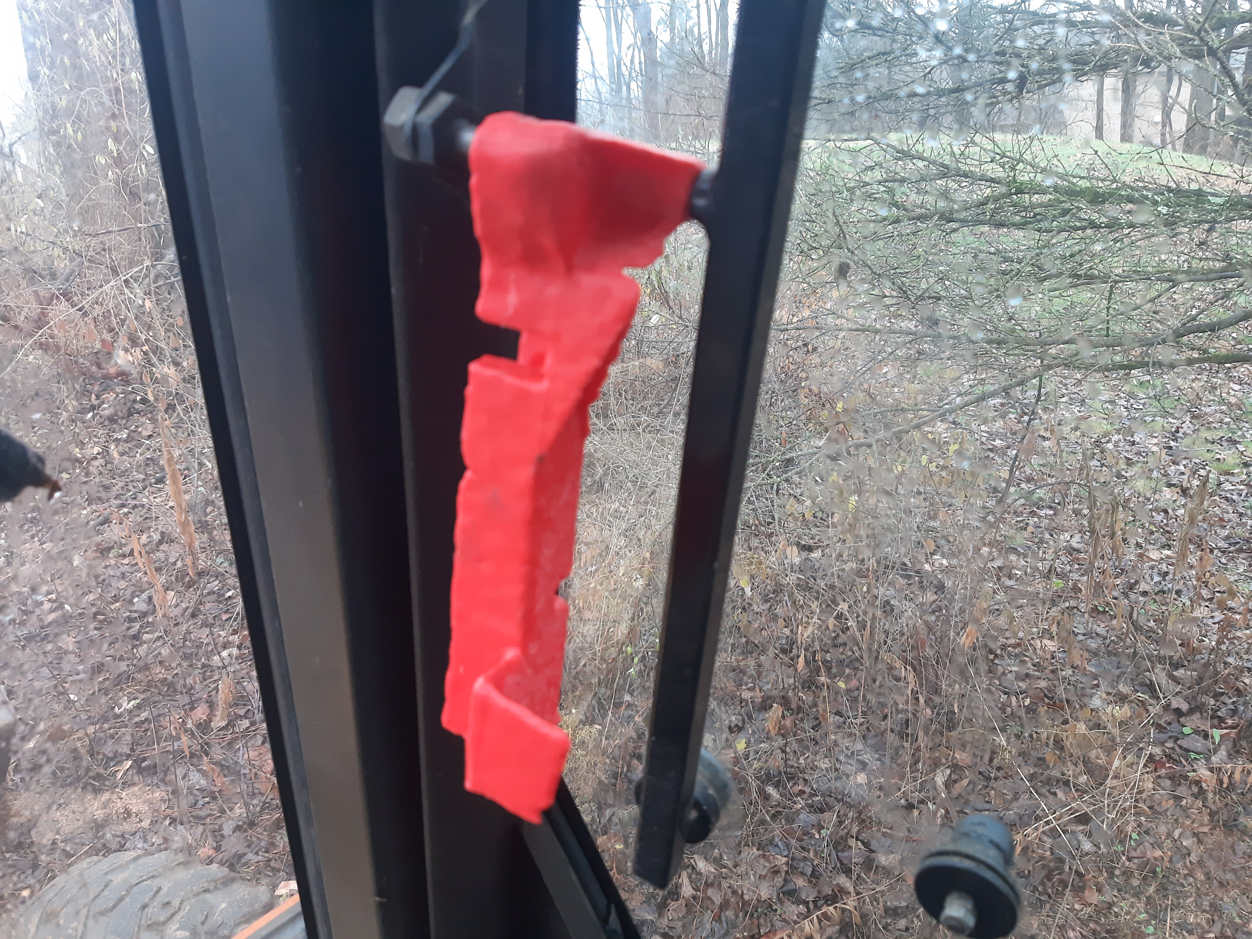 Miniatura 4 do modelo 3D Ford 555c Backhoe Window latch