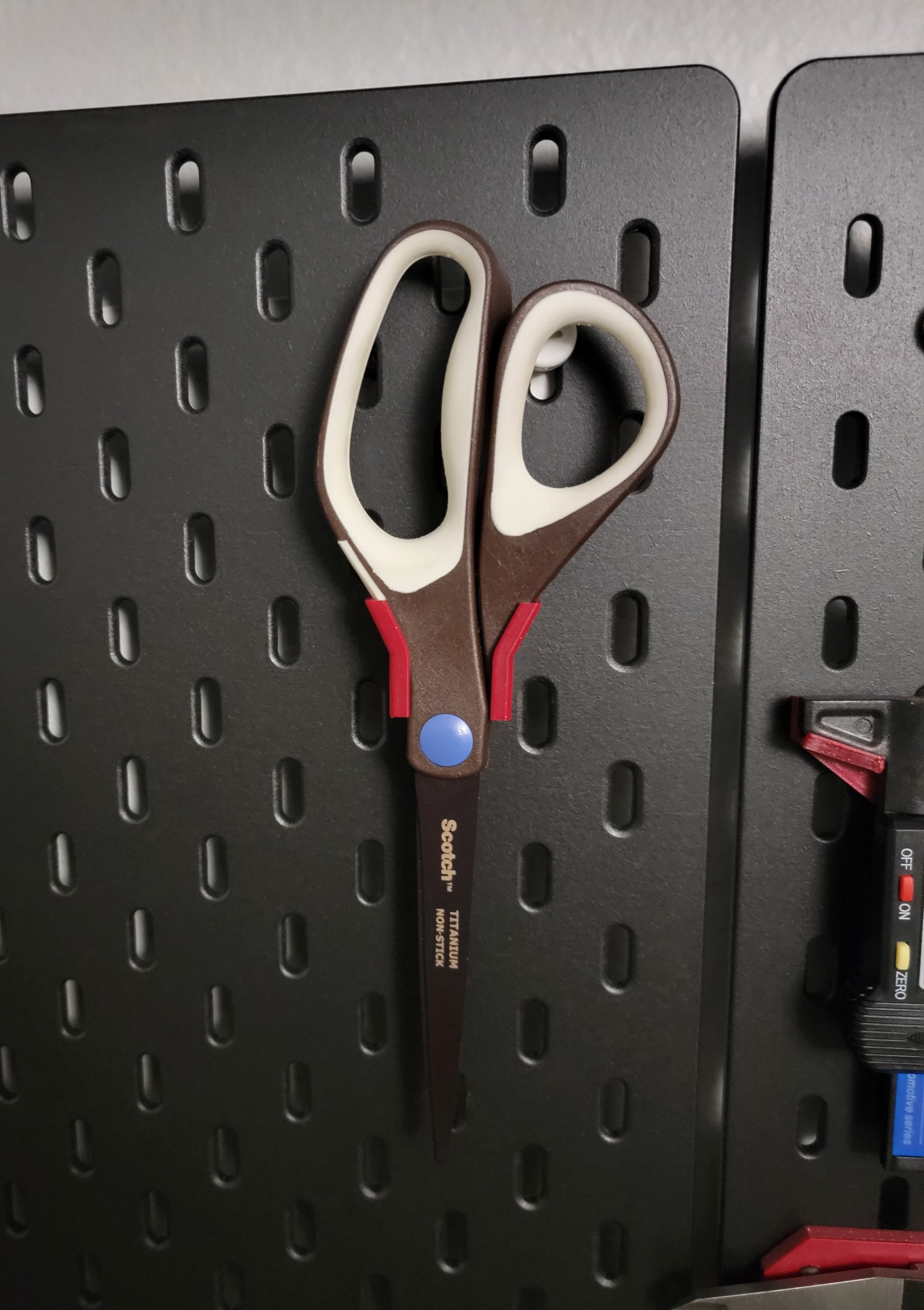 Scissors Mount for Skadis