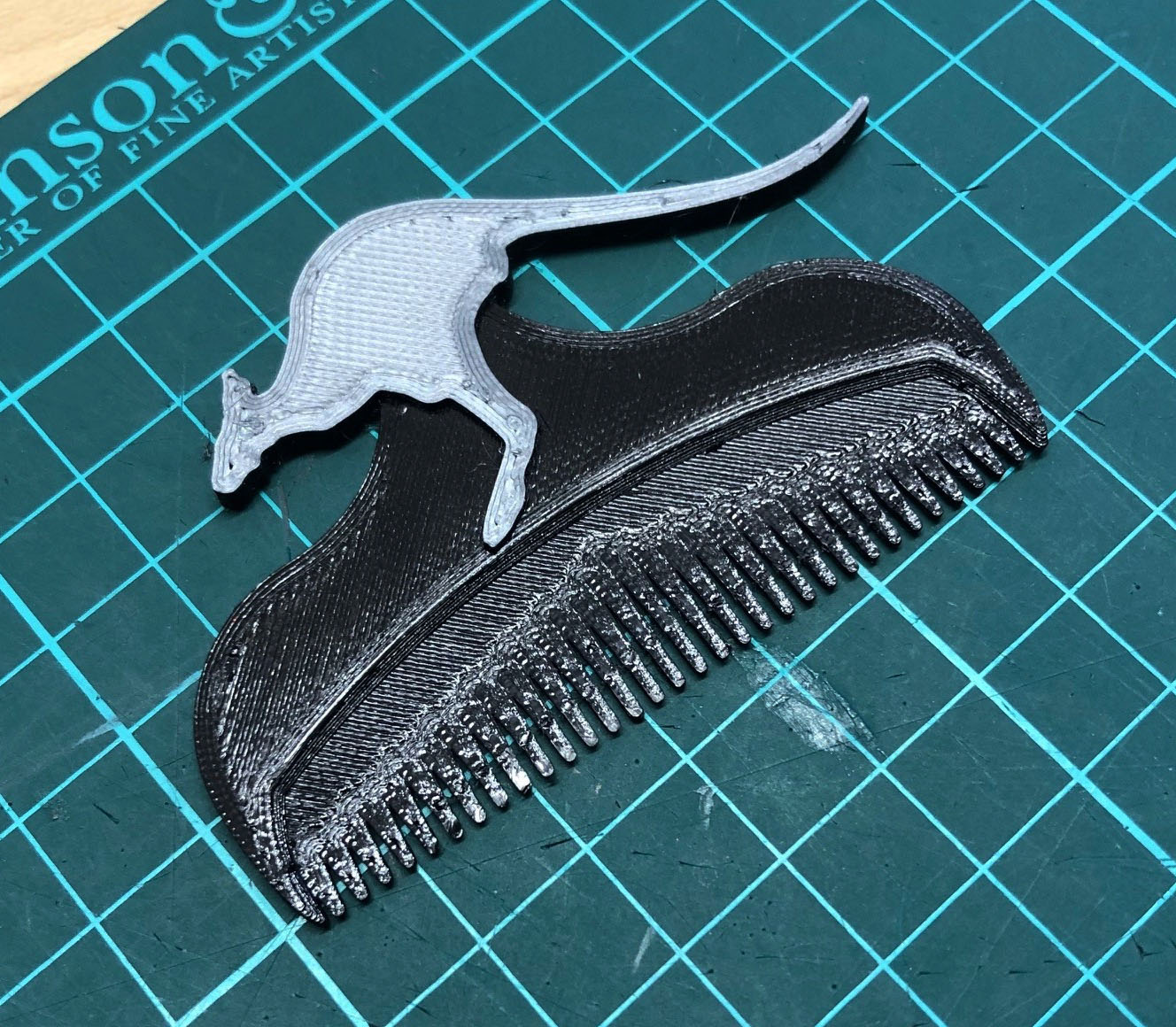 Kangaroo Beard Comb