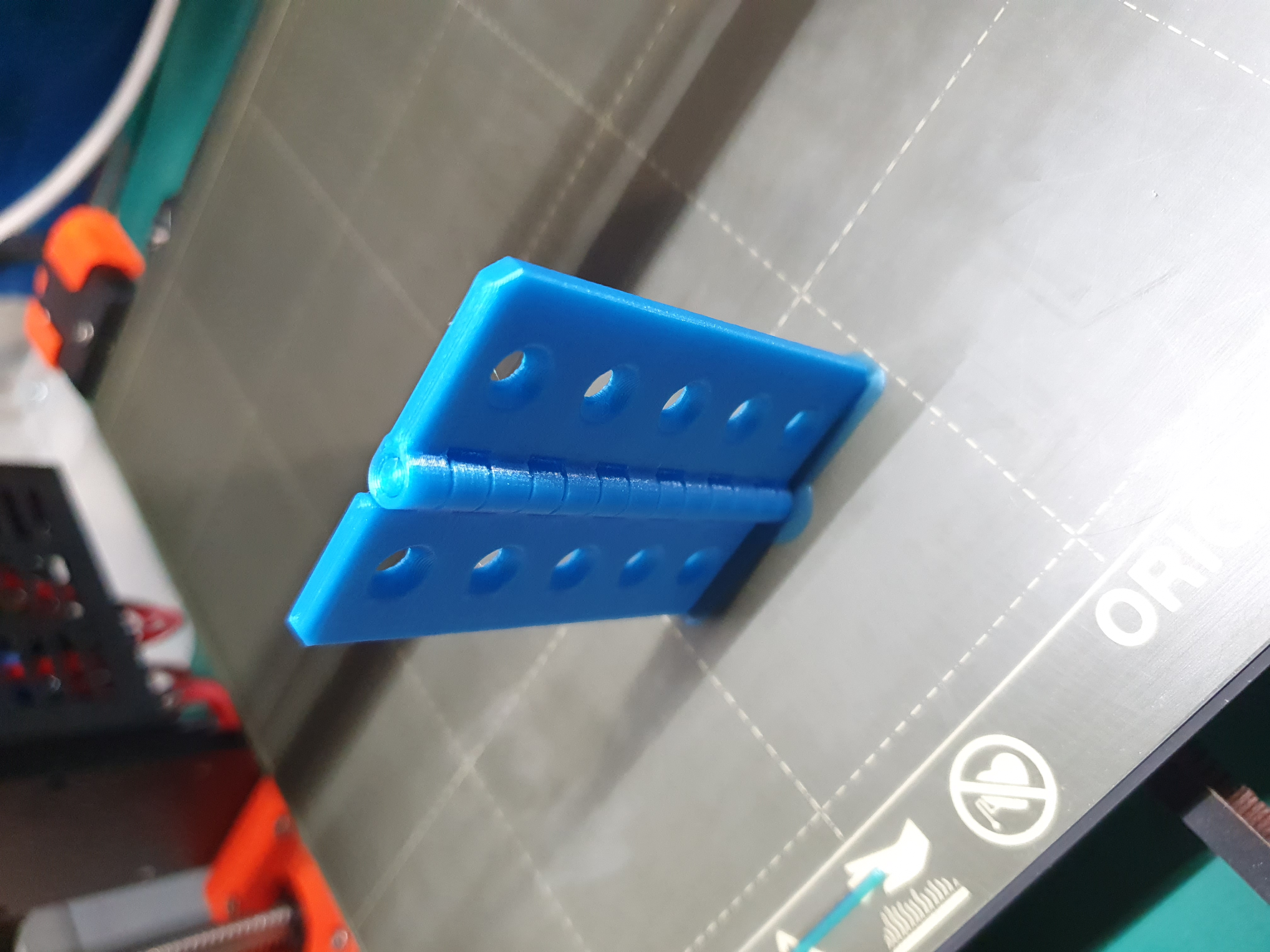 Miniatura 5 do modelo 3D Parametric hinge (vertically printed)