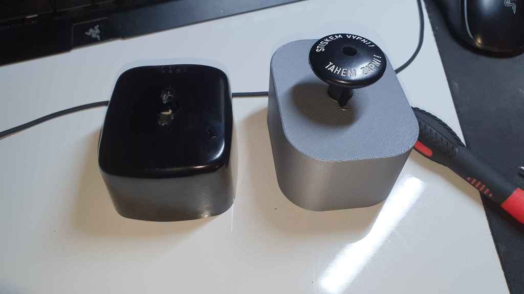 Three-pole push switch IP 30, wall-mounted 35303-10 Enclosure