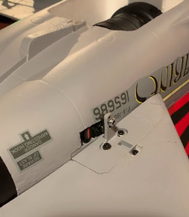 Eflite F-18 elevator horn