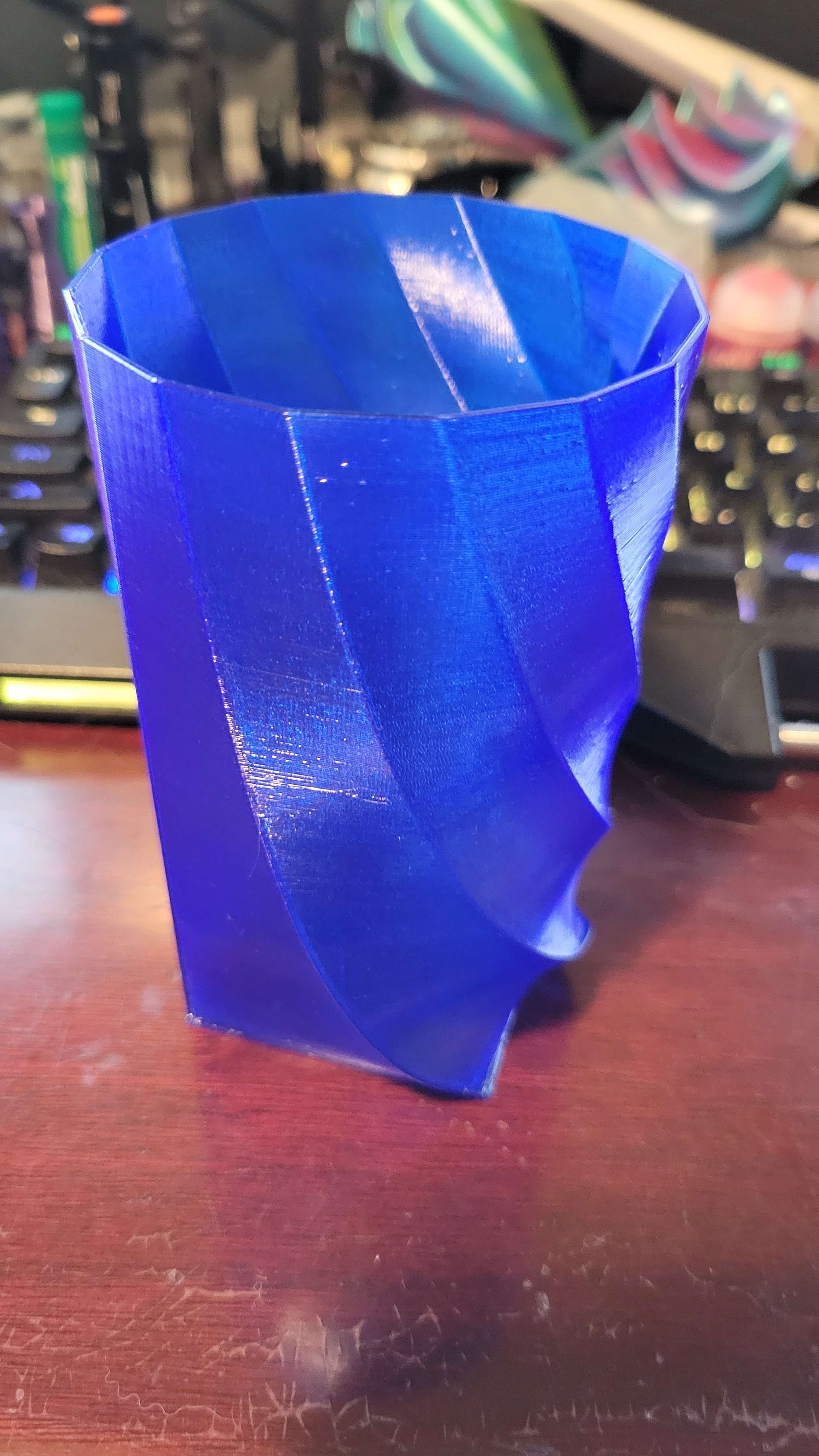 Miniatura 2 do modelo 3D Modern Geometric Vase