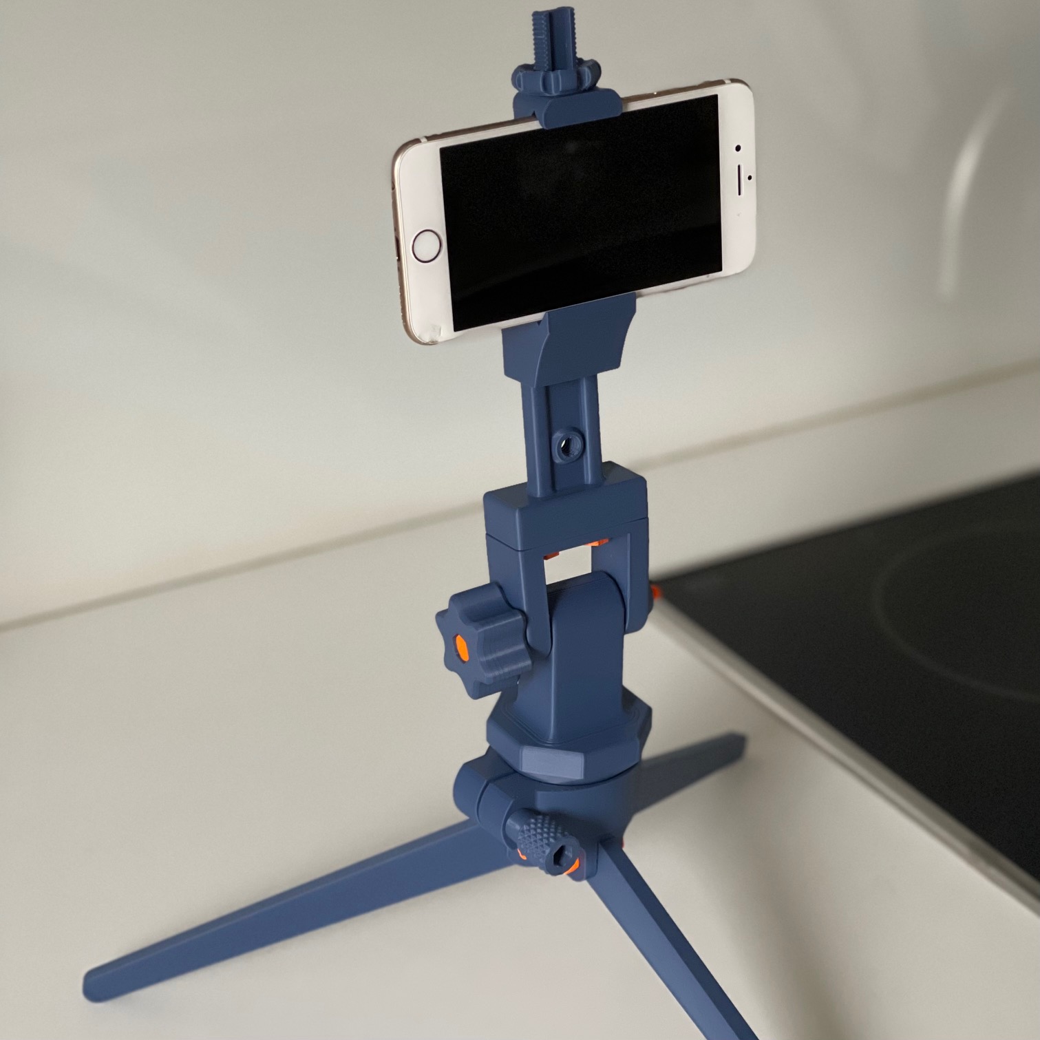 Mini Tripod for smart phones and digital cameras