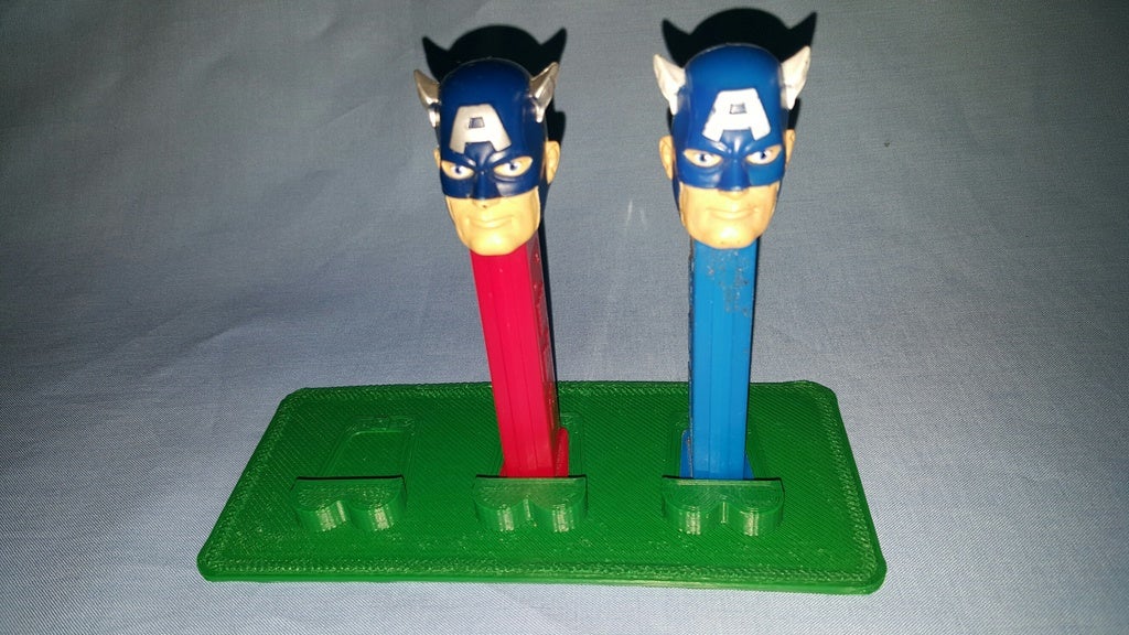 3 Pez Display stand base